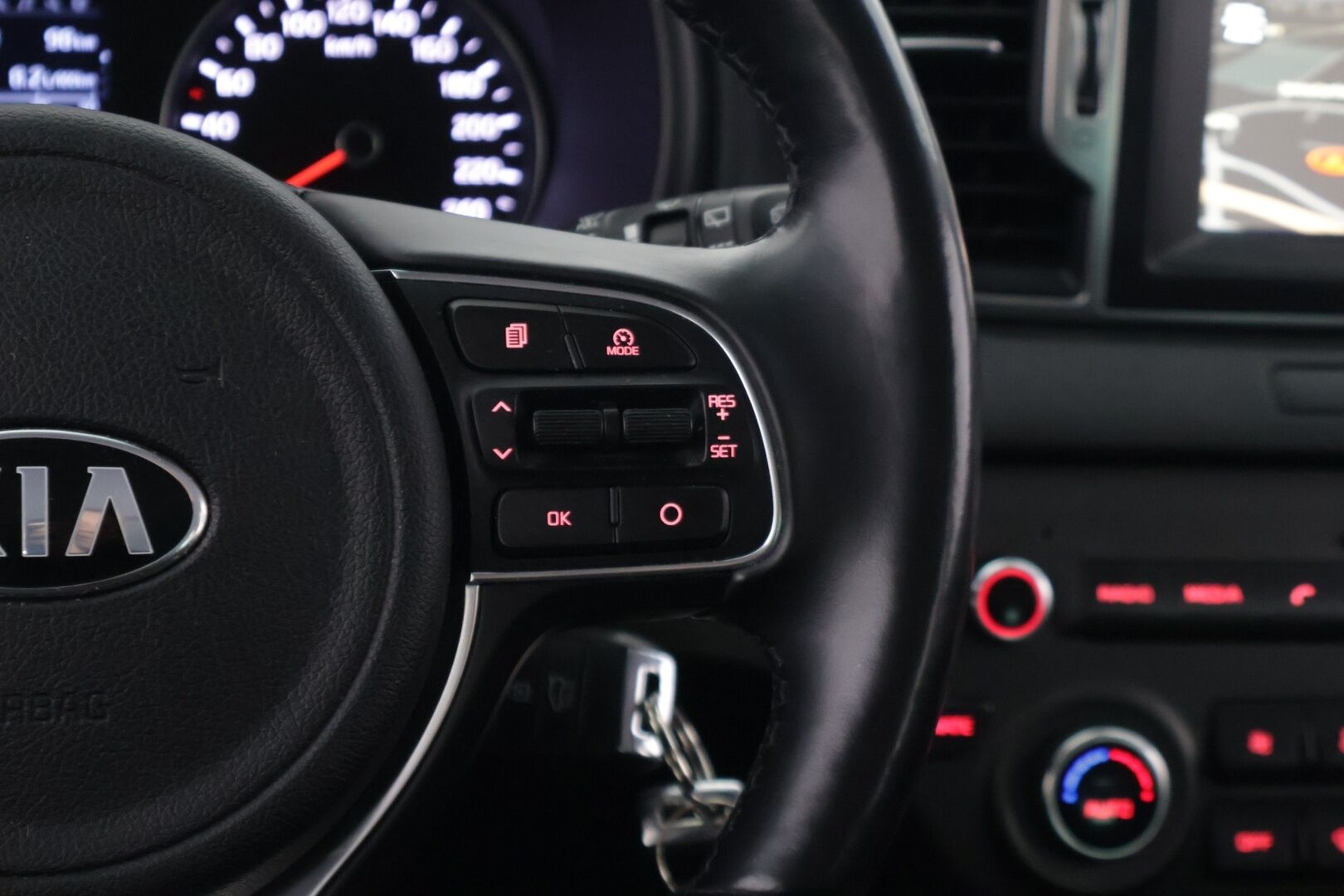 Kia Sportage 2018 1,6 ISG Urban EX EcoDynamics ** Juuri huollettu / Ratinlämmitin / Navi / CarPlay / P-Kamera / Tutkat ** - Osta nyt, maksa vasta ensi vuonna