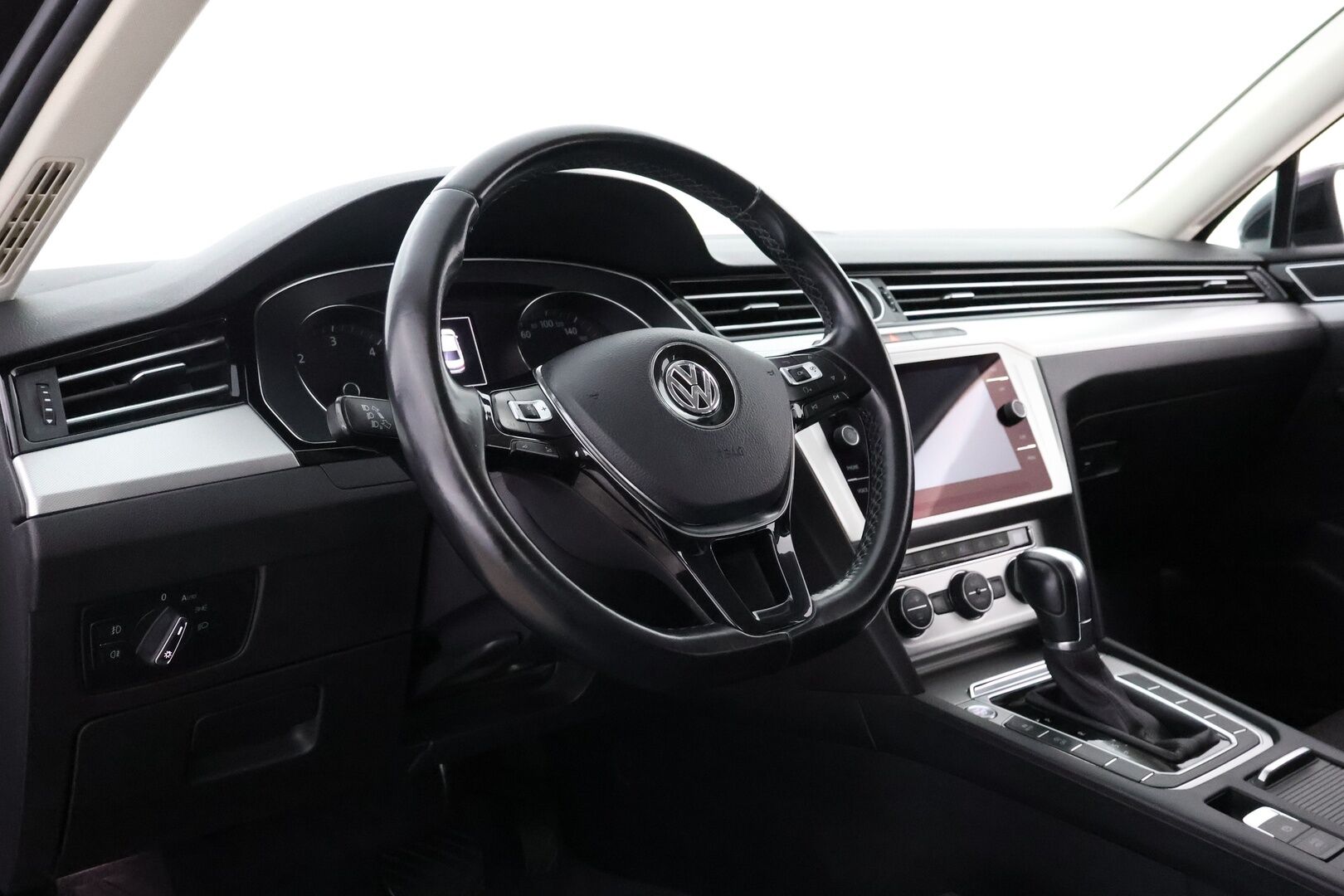 Volkswagen Passat 2018 Sedan Comfortline 1,6 TDI 88 kW (120 hv) DSG-automaatti - Webasto / Adapt. Vakkari / Keyless / Navi / Suomiauto / Juuri saapunut!