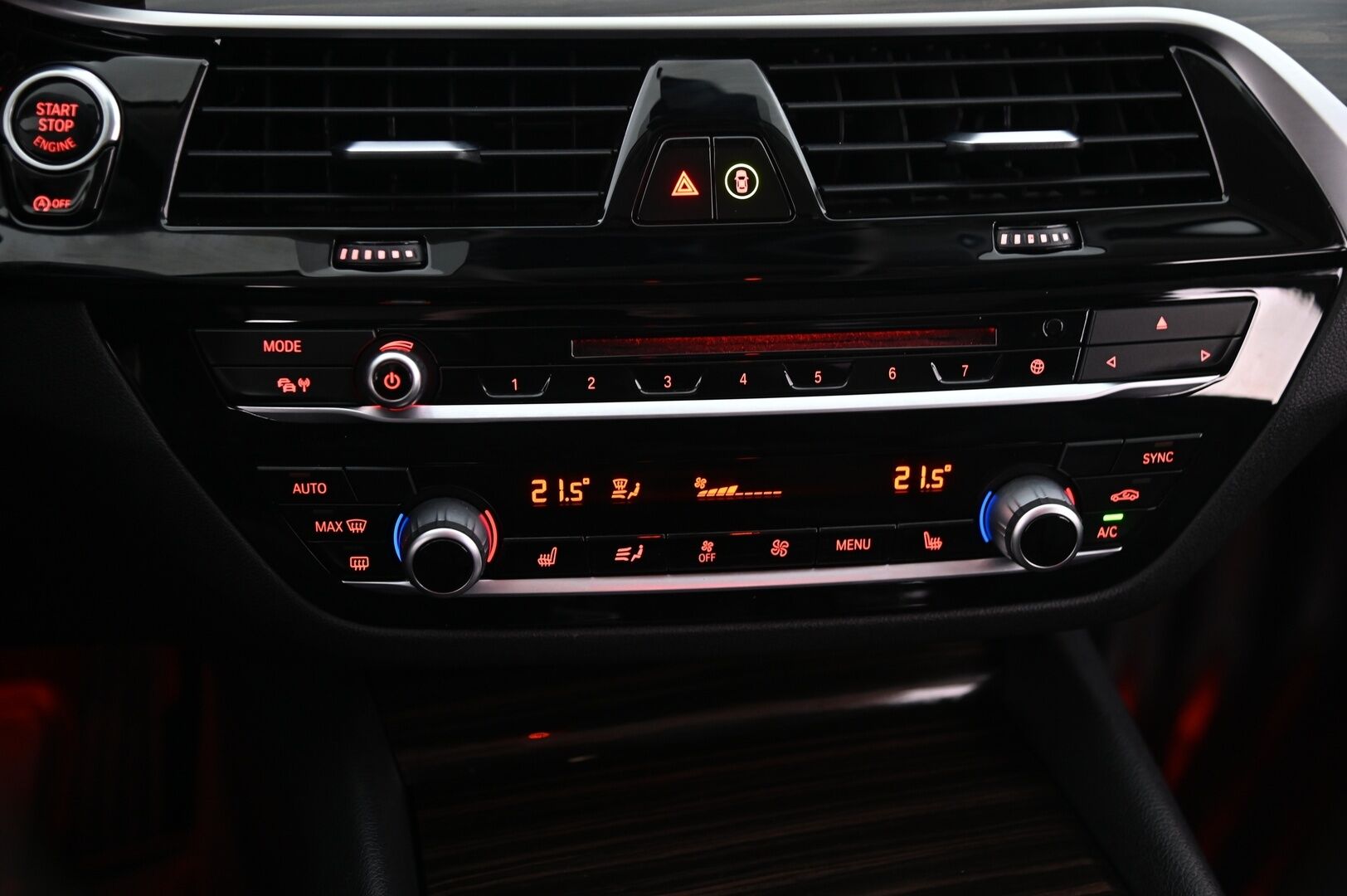 BMW 520 2019 G30 Sedan 520d A xDrive Business*Dakota nahat / Ambient / Vakkari* - *Suomi-auto / Neliveto*