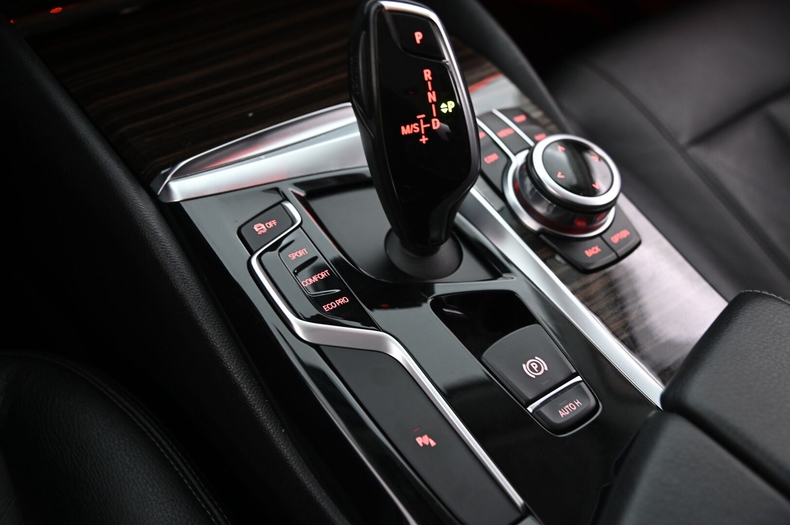 BMW 520 2019 G30 Sedan 520d A xDrive Business*Dakota nahat / Ambient / Vakkari* - *Suomi-auto / Neliveto*