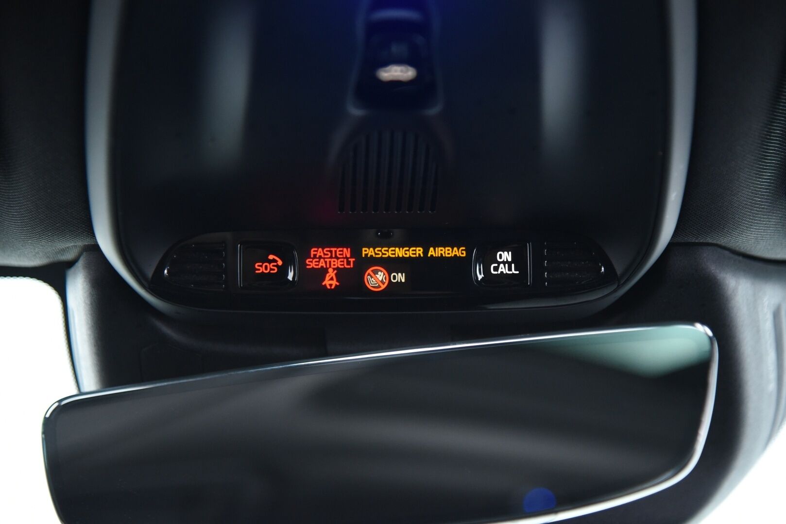 Volvo XC60 2018 T8 AWD R-Design aut / B&W / ACC / Panorama / Muistipenkki / Webasto - Bowers & Wilkins / Four-C Ilma-jousitus / Webasto - Osta nyt, maksa vasta ensi vuonna