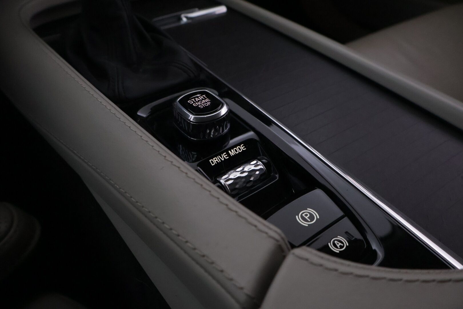 Volvo V90 Cross Country 2018 D5 AWD Pro aut - | EI ADBLUE | Suomi-Volvo | ACC | Adapt.LED | Webasto | VOC | Sporttinahat Muistilla | Taitt.Koukku | P.Kamera | Ilmastoidut Istuimet | Lämm.Ratti | KeyLess | S.Luukku | Lämm.Lasi | - KORKO VAIN 3,99 %