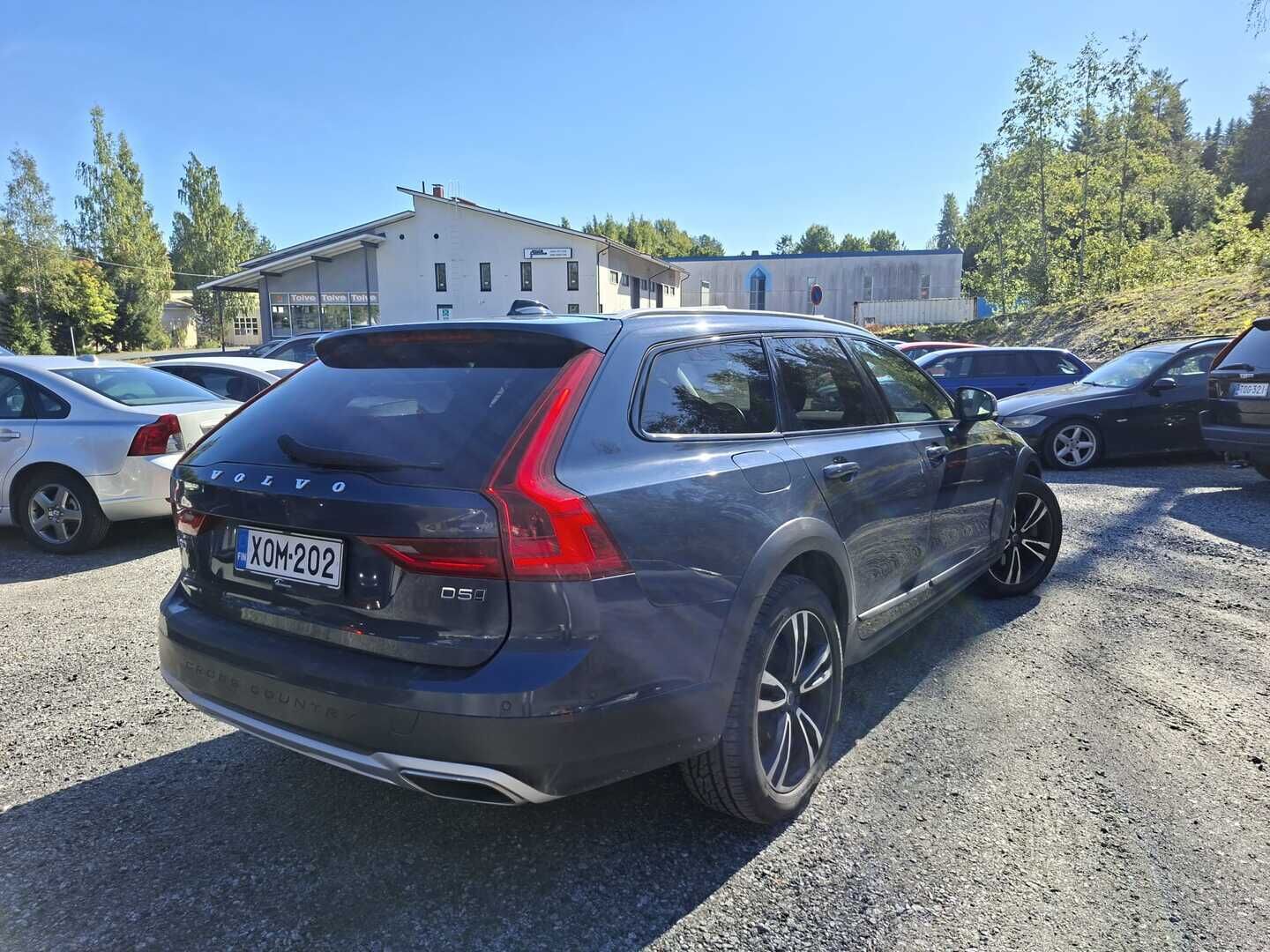 Volvo V90 Cross Country 2018 D5 AWD Pro aut - | EI ADBLUE | Suomi-Volvo | ACC | Adapt.LED | Webasto | VOC | Sporttinahat Muistilla | Taitt.Koukku | P.Kamera | Ilmastoidut Istuimet | Lämm.Ratti | KeyLess | S.Luukku | Lämm.Lasi |