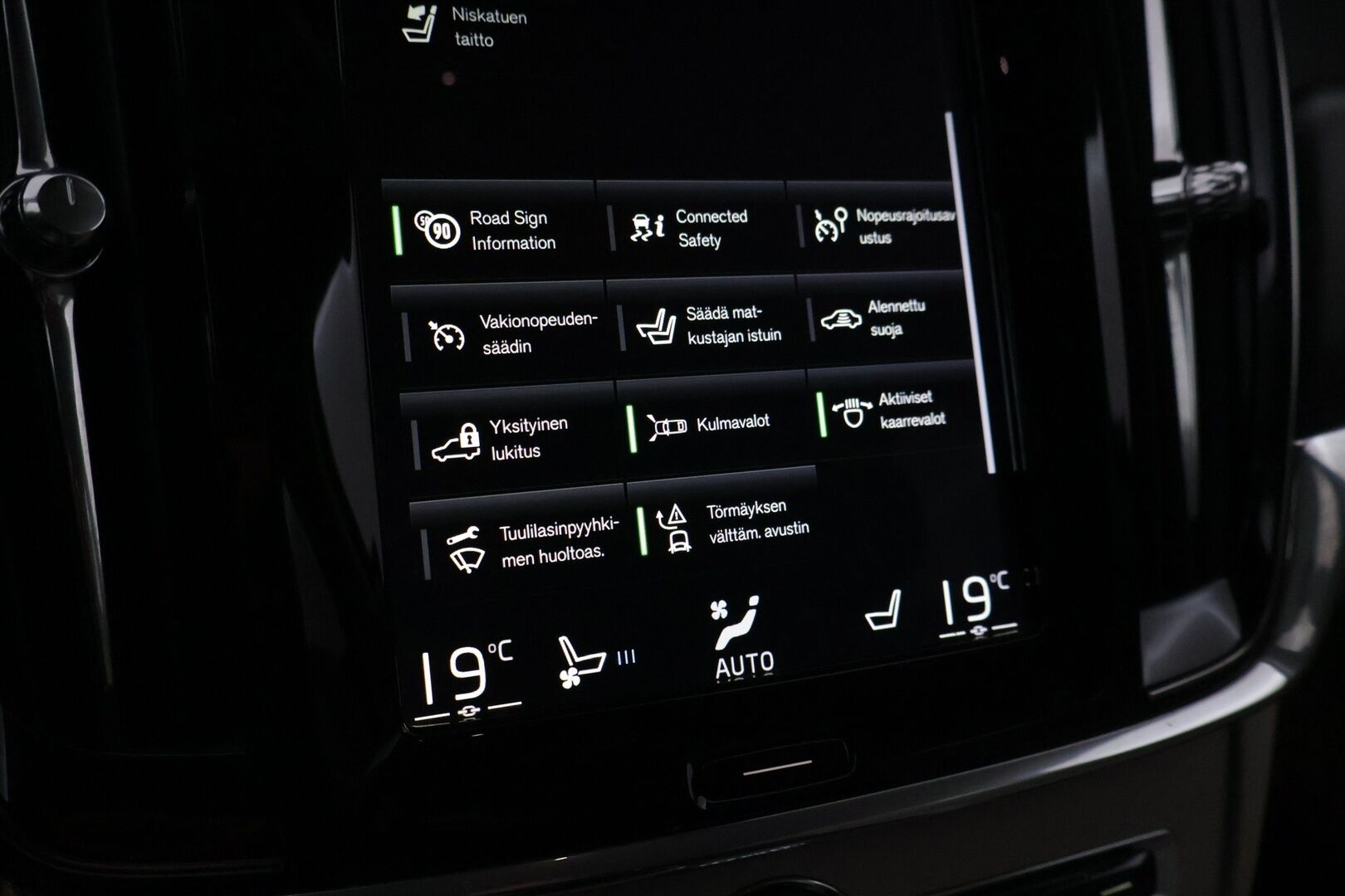 Volvo V90 Cross Country 2018 D5 AWD Pro aut - | EI ADBLUE | Suomi-Volvo | ACC | Adapt.LED | Webasto | VOC | Sporttinahat Muistilla | Taitt.Koukku | P.Kamera | Ilmastoidut Istuimet | Lämm.Ratti | KeyLess | S.Luukku | Lämm.Lasi | - KORKO VAIN 3,99 %