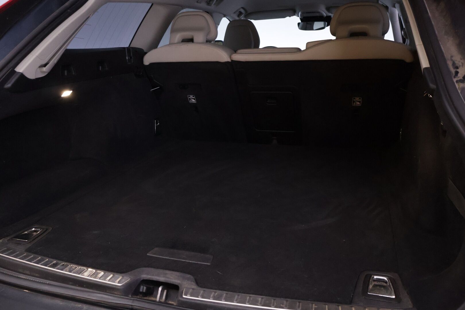 Volvo V90 Cross Country 2018 D5 AWD Pro aut - | EI ADBLUE | Suomi-Volvo | ACC | Adapt.LED | Webasto | VOC | Sporttinahat Muistilla | Taitt.Koukku | P.Kamera | Ilmastoidut Istuimet | Lämm.Ratti | KeyLess | S.Luukku | Lämm.Lasi | - KORKO VAIN 3,99 %