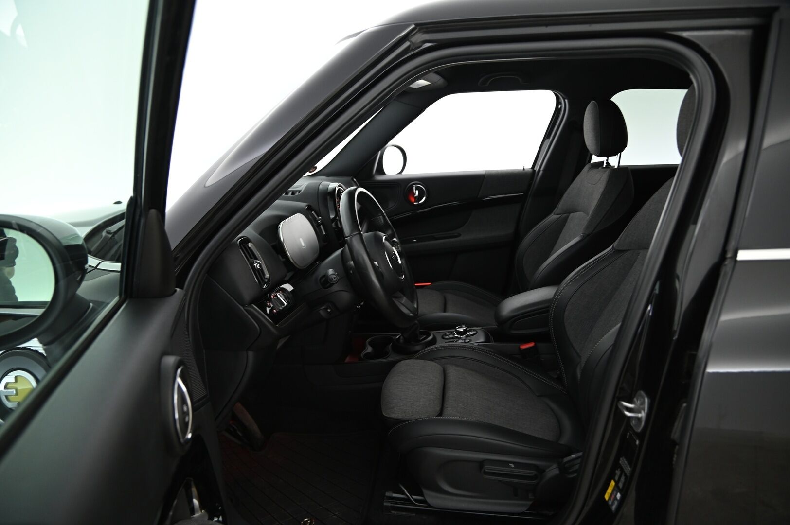 Mini Countryman 2022 Cooper S ALL4 A Maximise * Adapt. Led / Puolinahat / Vakkari / P. kamera / Digimittaristo* - Soh Arvo 92% / Juuri huollettu Mini hyvillä varusteilla! Tehtaan lupaama sähköinen kantama jopa 57km!