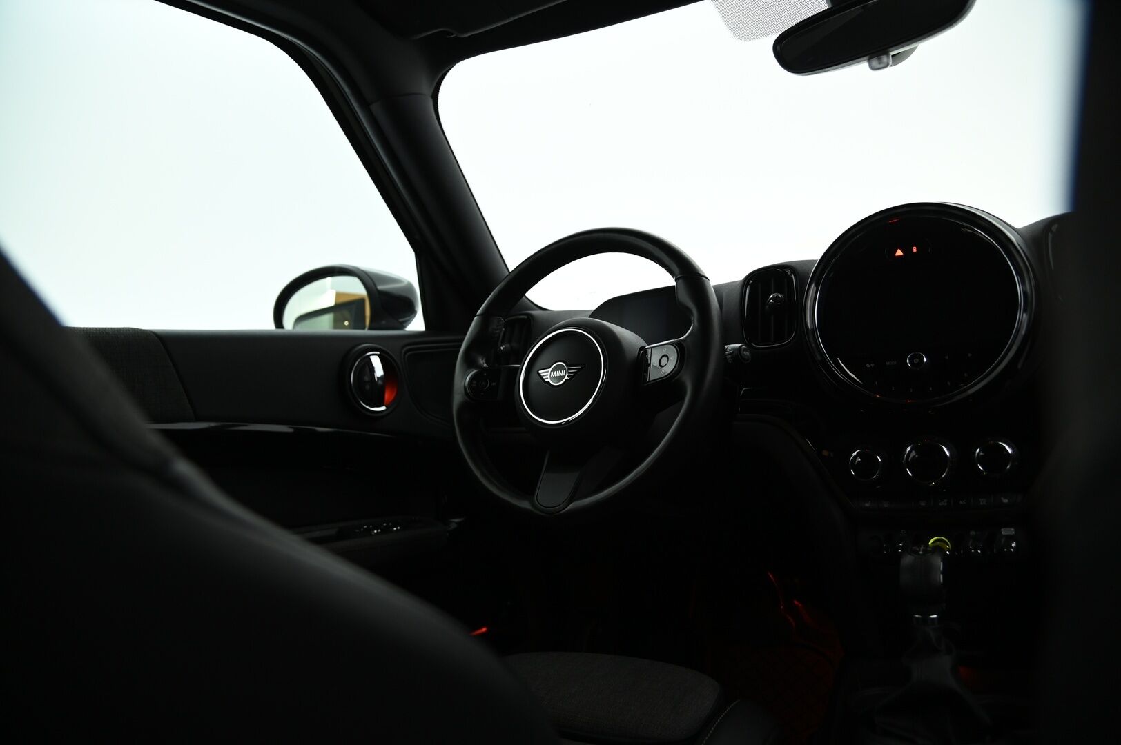 Mini Countryman 2022 Cooper S ALL4 A Maximise * Adapt. Led / Puolinahat / Vakkari / P. kamera / Digimittaristo* - Soh Arvo 92% / Juuri huollettu Mini hyvillä varusteilla! Tehtaan lupaama sähköinen kantama jopa 57km!