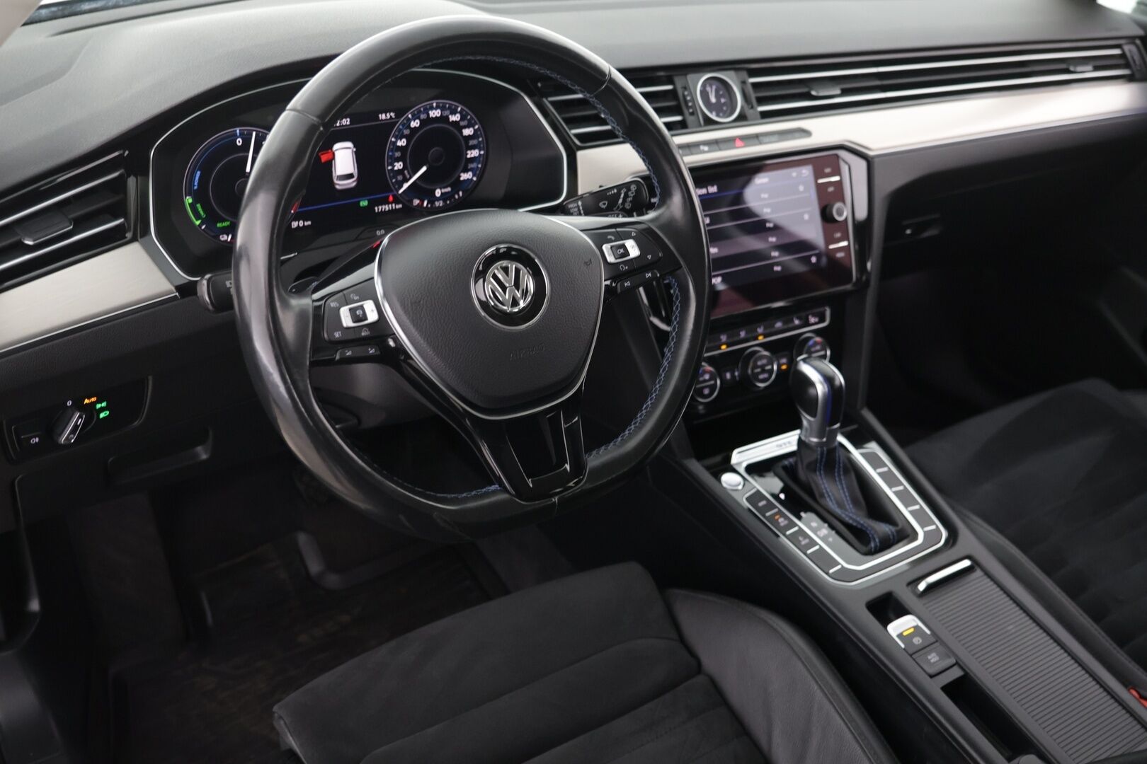 Volkswagen Passat 2018 Variant GTE Plug-In Hybrid 160 kW (218 hv) DSG-automaatti | Webasto | Sähkökontti | ACC - Siisti! | Huollettu hyvin | Kahdet renkaat 
