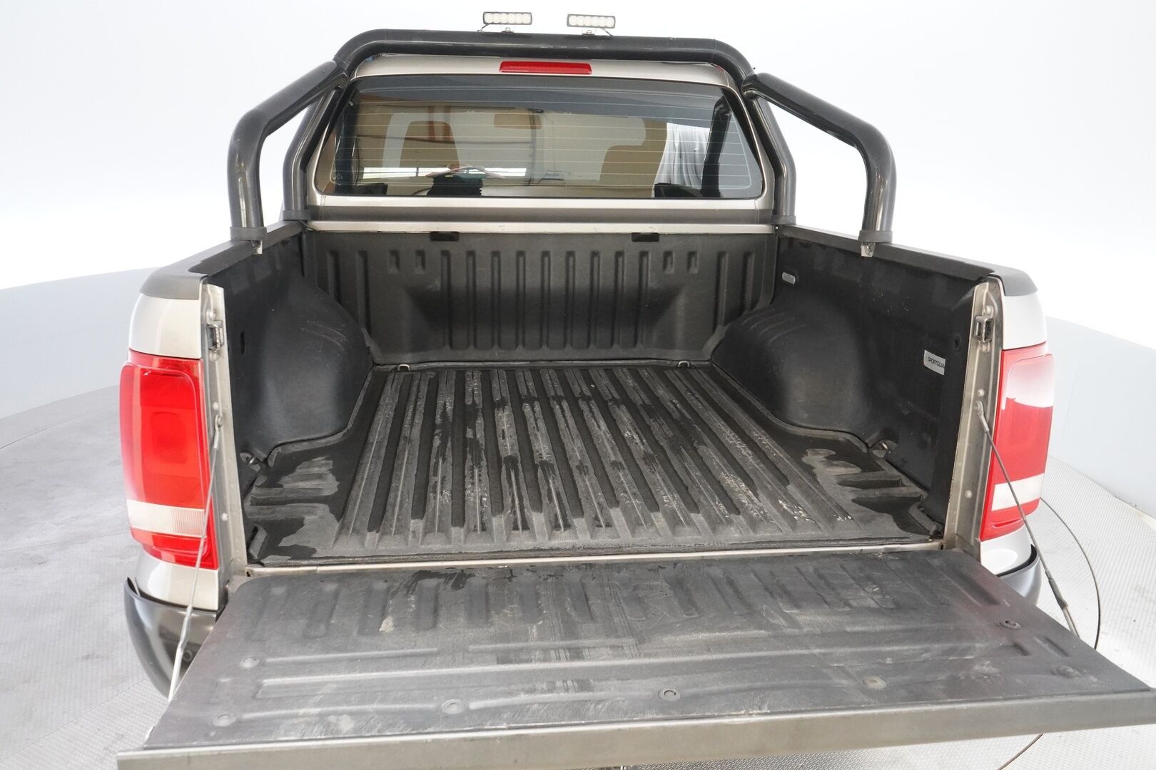 Volkswagen Amarok 2019 3.0 TDI 120kW 4MOTION 3080kg DC Trendline PRO - Webasto | Tutka | App-connect | Kahdet renkaat aluvantein | Hieno!