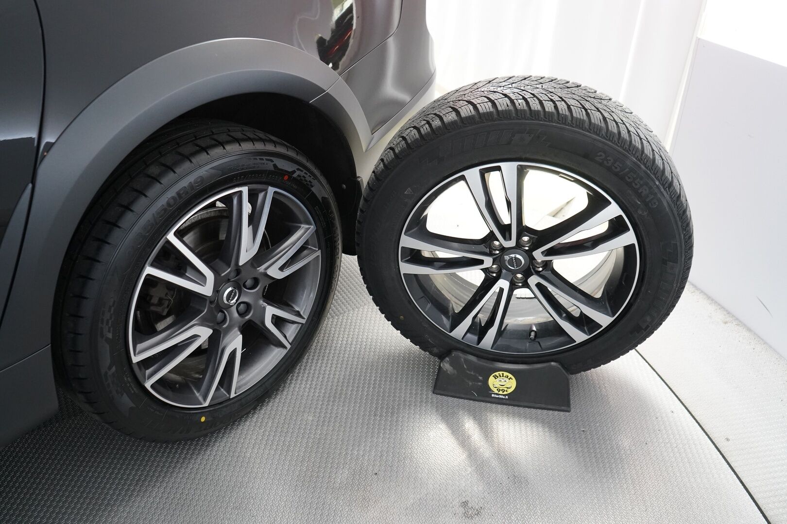Volvo V90 Cross Country 2018 D5 AWD Pro aut *Bowers&Wilkins / 360° / ACC / HUD / Koukku / Webasto / Panorama* - Suomi-auto / Ei AdBlueta / Jakohihna vaihdettu 9/2025 / 2x Volvon vanteet / Huippuvarusteltu
