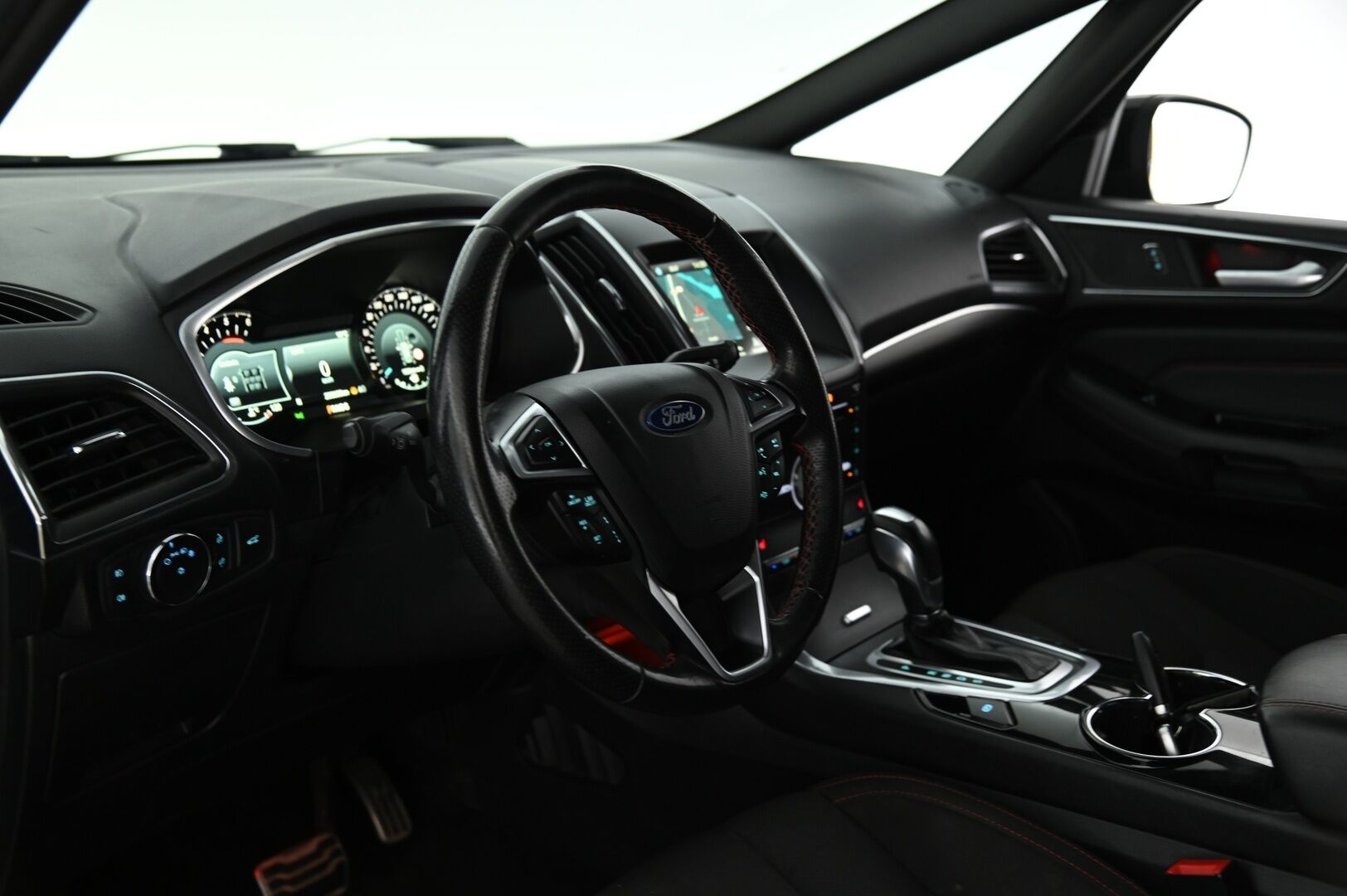 Ford S-Max 2018 2,0 TDCi 180hv PowerShift A6 ST-Line 5D *Webasto / S.Koukku / 7-Paikkainen / ACC / P. Kamera / S. Takaluukku* - Tilava perheauto / Juuri huollettu!