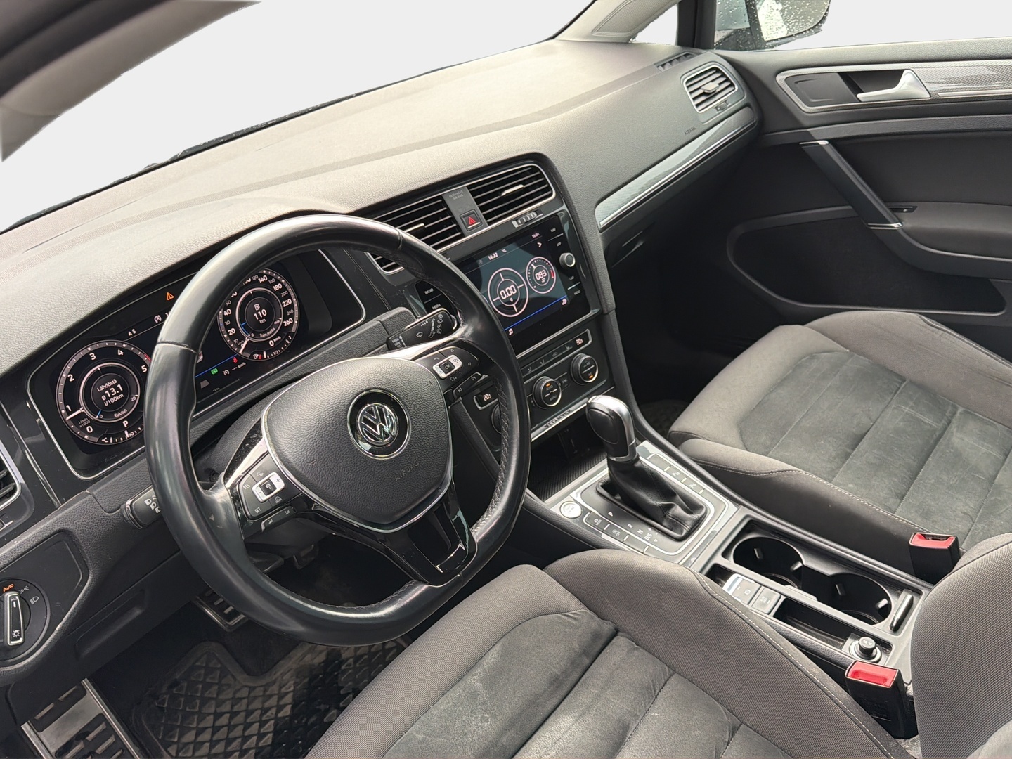 Volkswagen Golf 2018, kuva 4/5