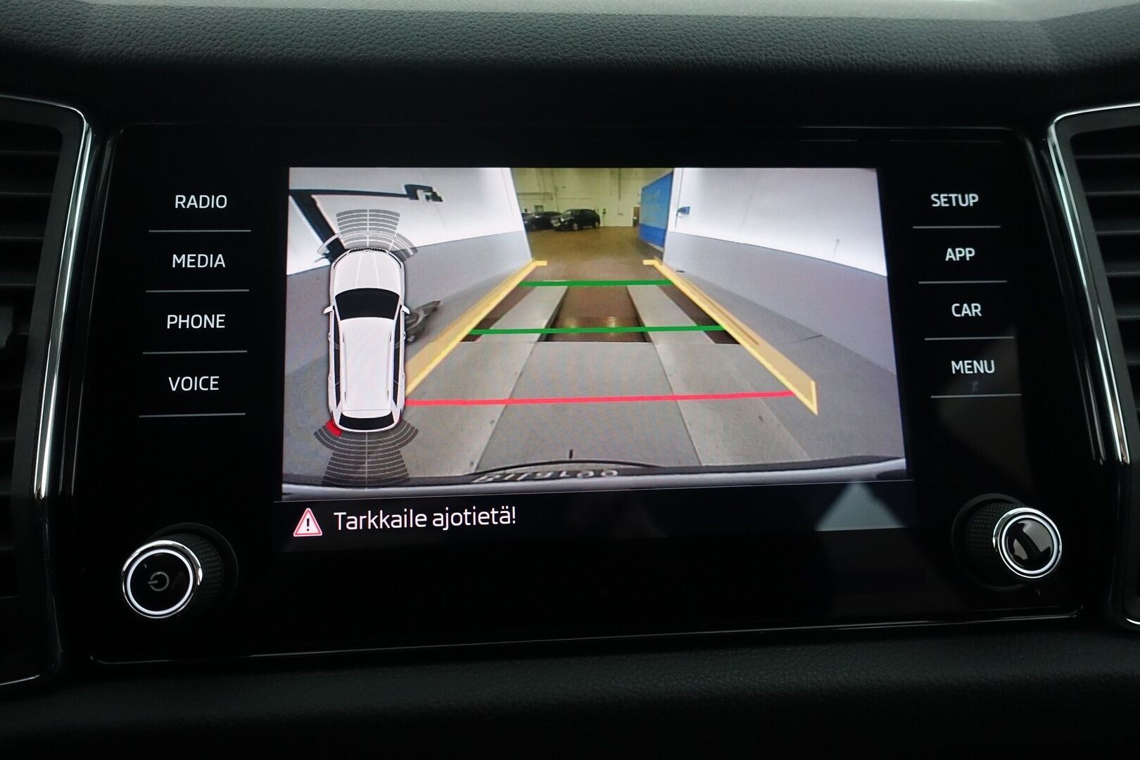 Skoda Kodiaq 2018 2,0 TSI 4x4 Ambition DSG Autom. - | Suomi-auto | Webasto | P.Kamera | LED | Merkkikirja | Ratinlämmitin | 2X Renkaat & Vanteet |