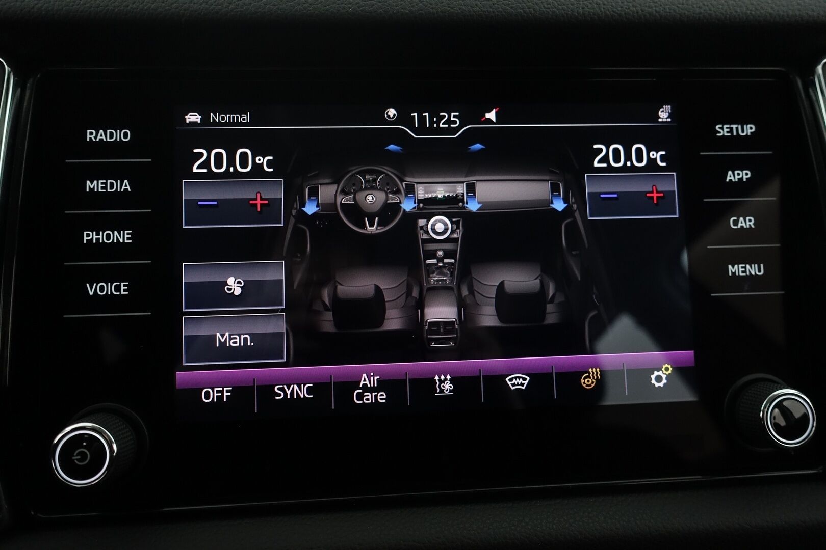 Skoda Kodiaq 2018 2,0 TSI 4x4 Ambition DSG Autom. - | Suomi-auto | Webasto | P.Kamera | LED | Merkkikirja | Ratinlämmitin | 2X Renkaat & Vanteet |