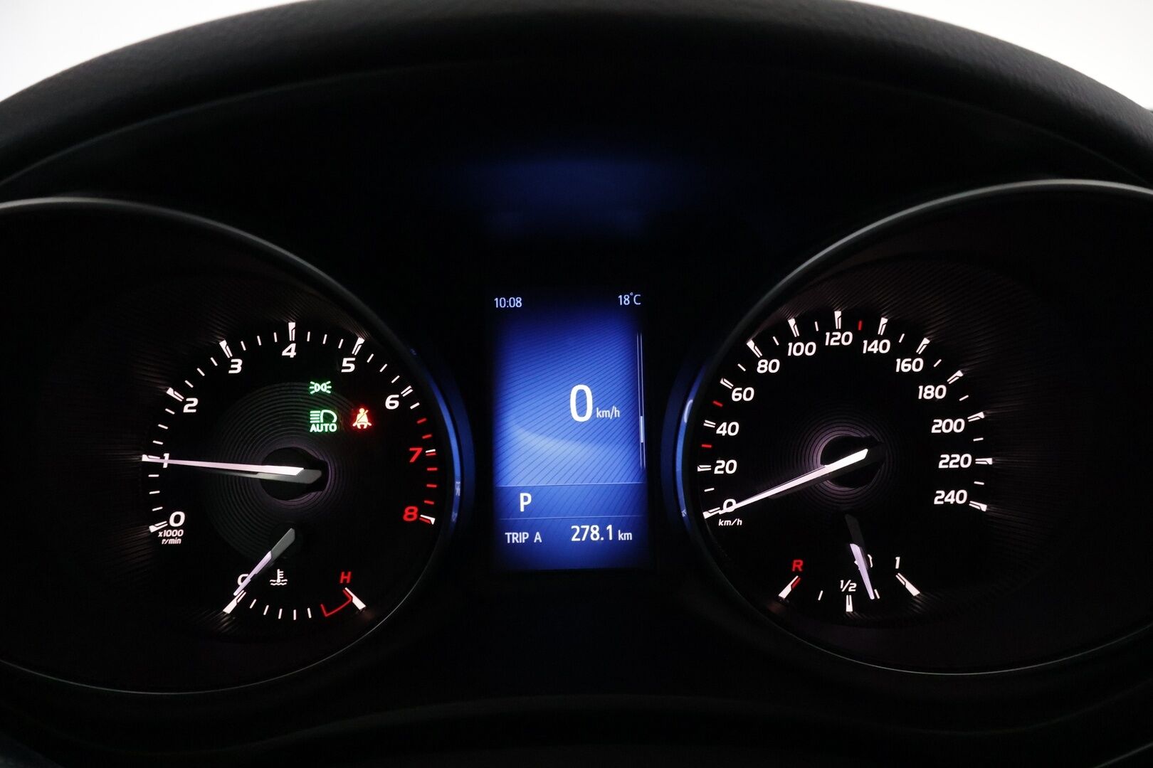 Toyota Avensis 2018 1,8 Valvematic Active Edition Touring Sports Multidrive S - | Suomiauto | 1-om | Merkkihuollettu | P-Kamera | Koukku | Lohko+sis.lämmitin | 