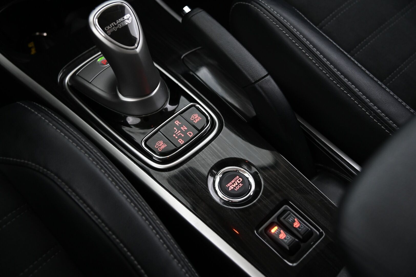 Mitsubishi Outlander 2016 Instyle Navi 4WD Aut *P-Kamera / Rockford Audio / Navi* - *Hyvät Nastat / Juuri tullut / Juuri leimattu* - HULLU BLACKWEEK KORKOTARJOUS 2,49%