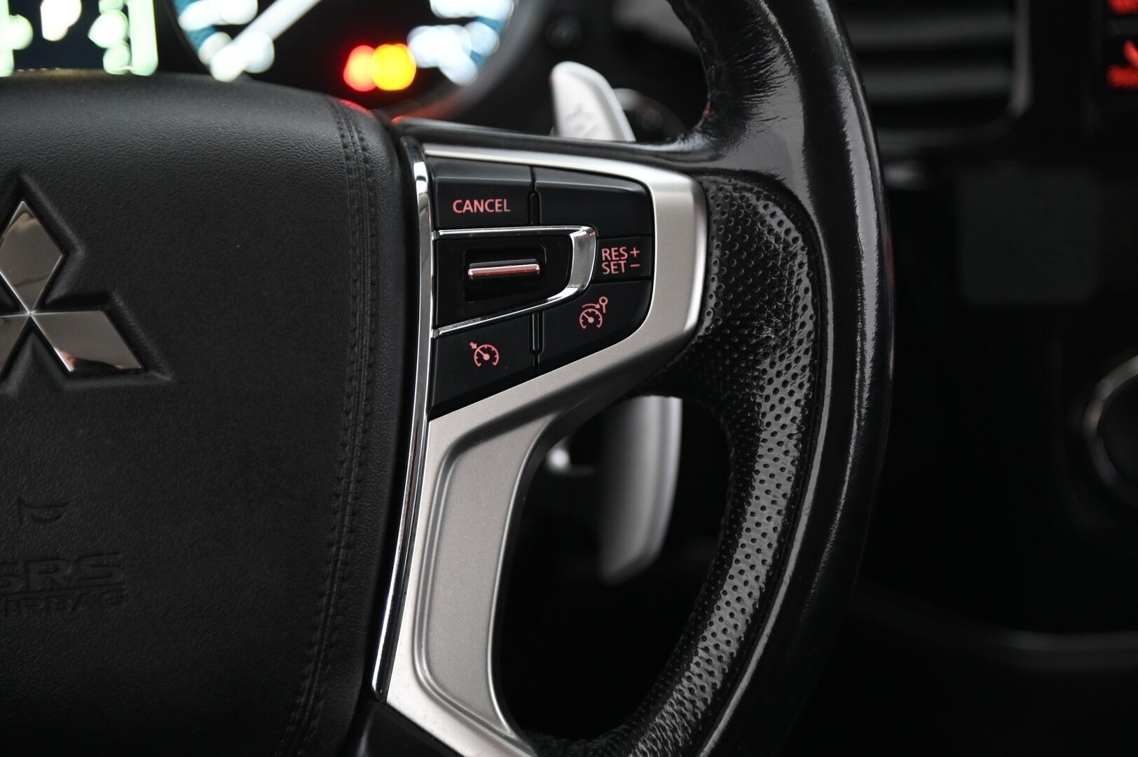 Mitsubishi Outlander 2016 Instyle Navi 4WD Aut *P-Kamera / Rockford Audio / Navi* - *Hyvät Nastat / Juuri tullut / Juuri leimattu* - HULLU BLACKWEEK KORKOTARJOUS 2,49%