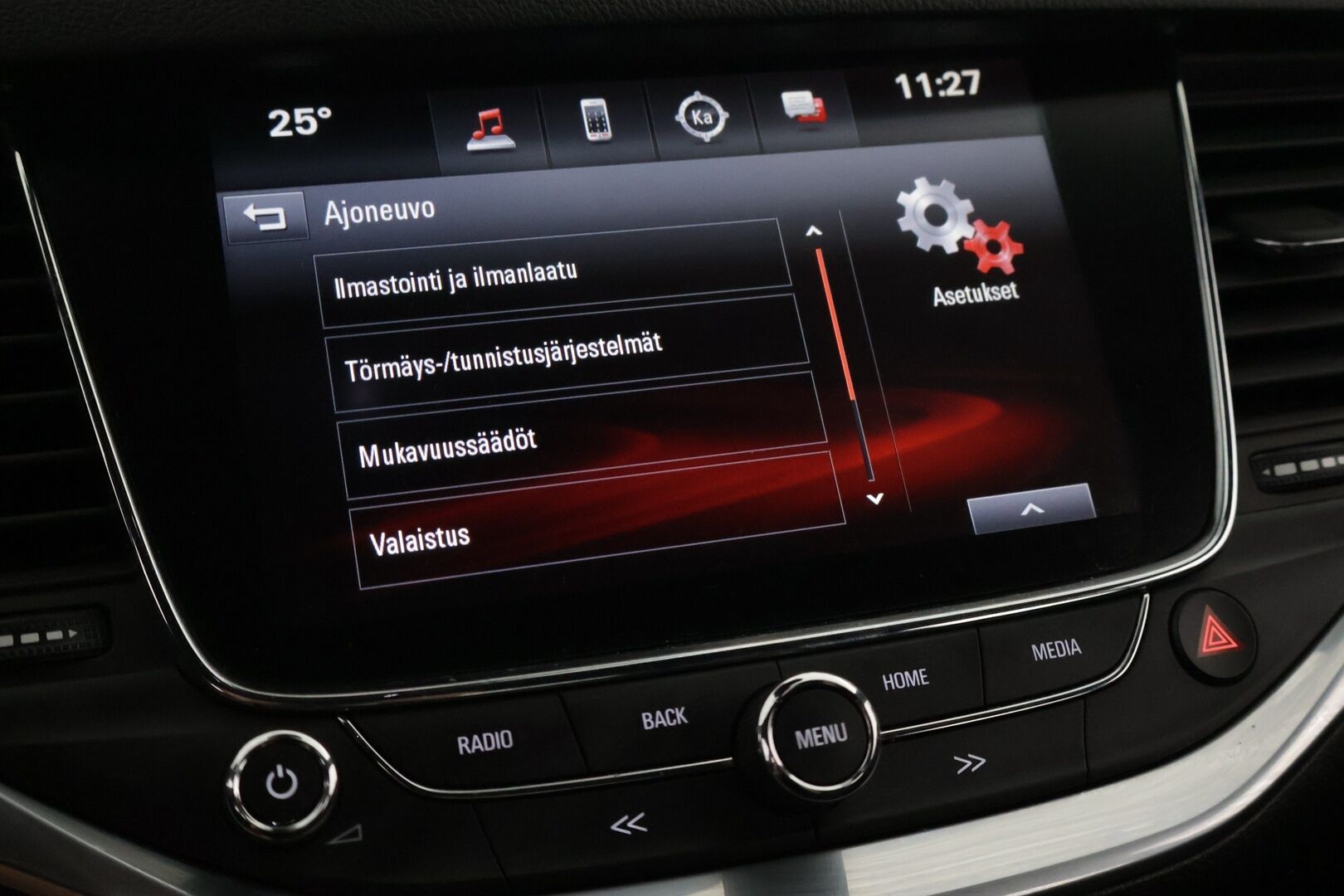 Opel Astra 2018 5-ov Innovation 1,4 Turbo *  ACC / Kaistavahti / BLIS / Avaimeton kulku ja käyn / P-Kamera / Lohko ja sisä * - Kesäkuussa huollettu / Jakopää ketjulla / Hyvät renkaat / Hyvä huoltohistoria *