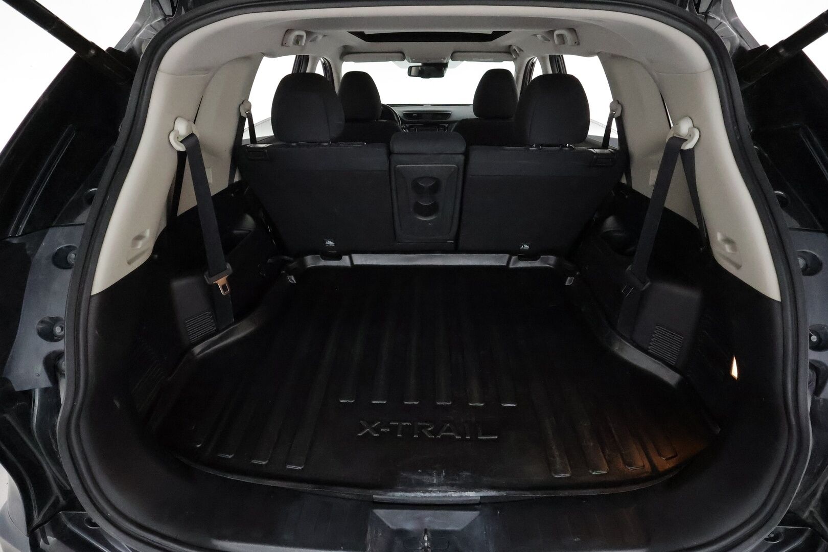 Nissan X-Trail 2018 DIG-T 163 N-Connecta 2WD MT 7 seats - Suomiauto / Panorama / 360-Kamera / Vetokoukku / Ratinlämmitys / LED / KeylessGo / Huippuvarusteet / Juuri tullut Tampereelle!