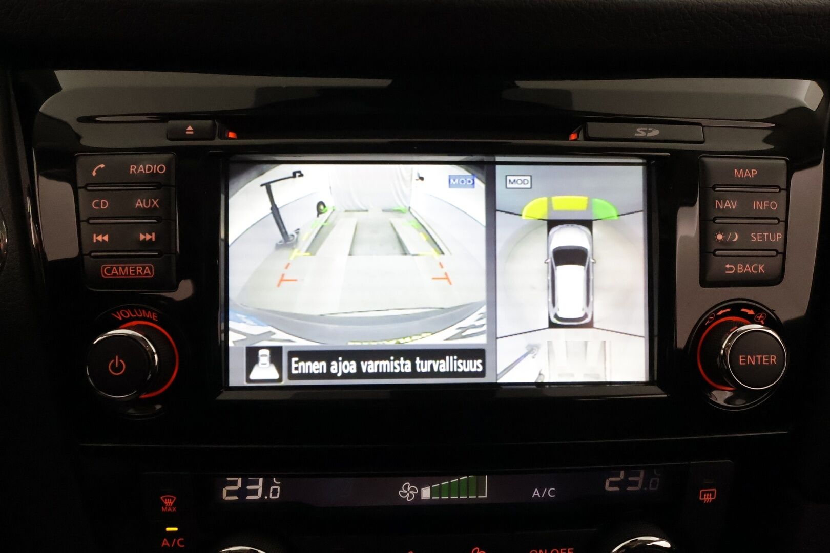 Nissan X-Trail 2018 DIG-T 163 N-Connecta 2WD MT 7 seats - Suomiauto / Panorama / 360-Kamera / Vetokoukku / Ratinlämmitys / LED / KeylessGo / Huippuvarusteet / Juuri tullut Tampereelle!