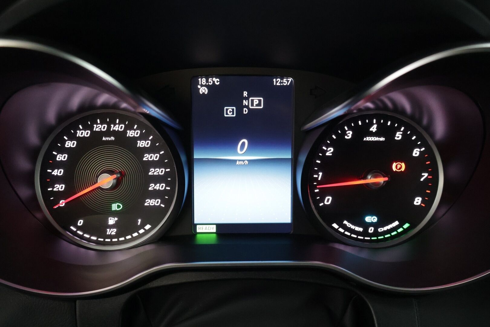 Mercedes-Benz C 2019 200 A Coupé AMG-Styling * Comand / P-Kamera / Sporttinahat / Navi / AppleCarPlay * - 3,99 % KORKOTARJOUS TÄHÄN AUTOON - * 2-om Suomi-auto / Merkkiliikkeen Huoltohistoria *