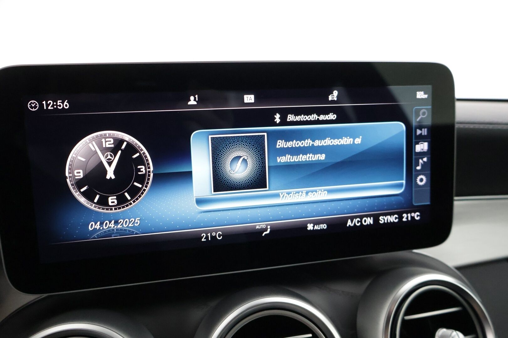 Mercedes-Benz C 2019 200 A Coupé AMG-Styling * Comand / P-Kamera / Sporttinahat / Navi / AppleCarPlay * - 3,99 % KORKOTARJOUS TÄHÄN AUTOON - * 2-om Suomi-auto / Merkkiliikkeen Huoltohistoria *