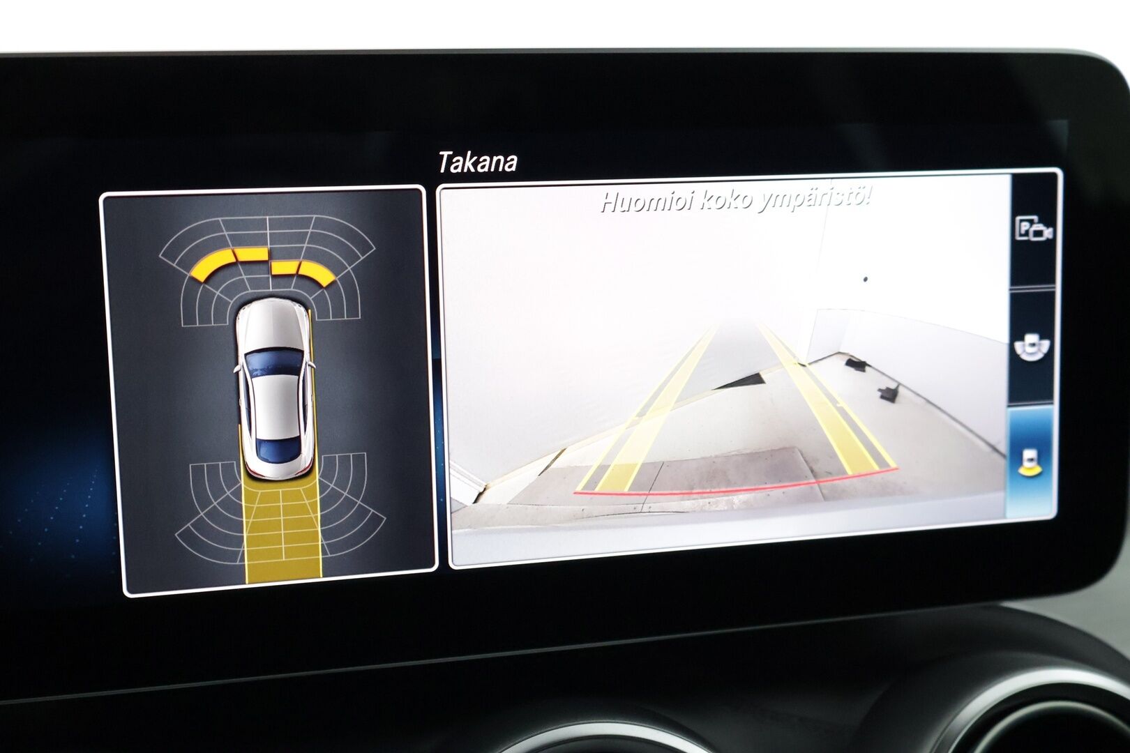 Mercedes-Benz C 2019 200 A Coupé AMG-Styling * Comand / P-Kamera / Sporttinahat / Navi / AppleCarPlay * - 3,99 % KORKOTARJOUS TÄHÄN AUTOON - * 2-om Suomi-auto / Merkkiliikkeen Huoltohistoria *