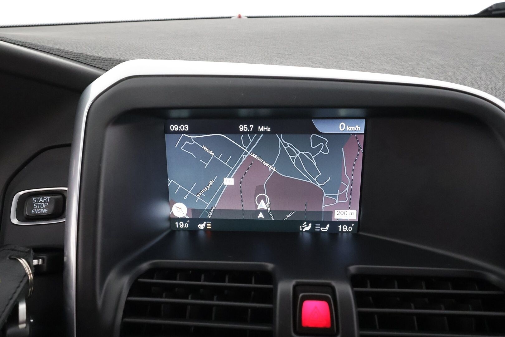 Volvo XC60 2016 D4 AWD Ocean Race aut - Webasto | Koukku | Panorama | Nahat | Navi | Xenon | P.Tutkat