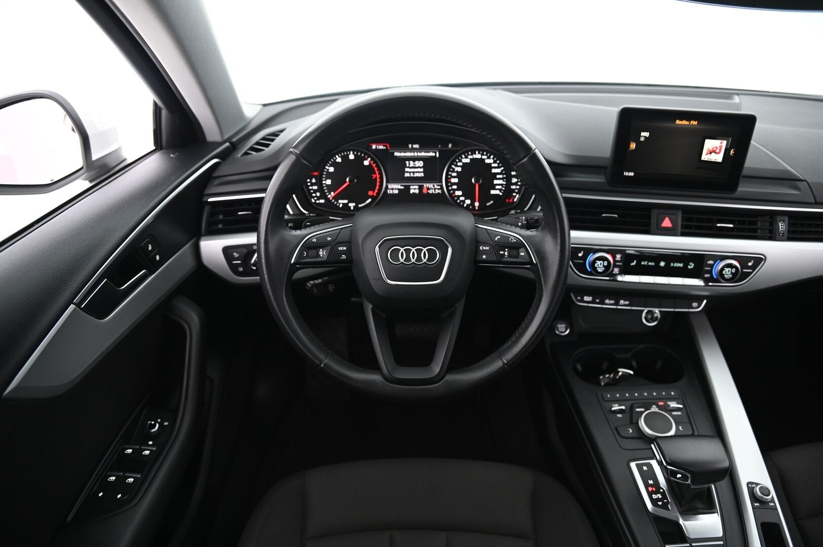 Audi A4 2018 Sedan Business Comfort S line Edition 1,4 TFSI 110 kW S tronic *Webasto / S-Line / Koukku* - *2-OM. / Audi Connect / Suomi-auto / Alle taittuva koukku* Juuri saapunut!