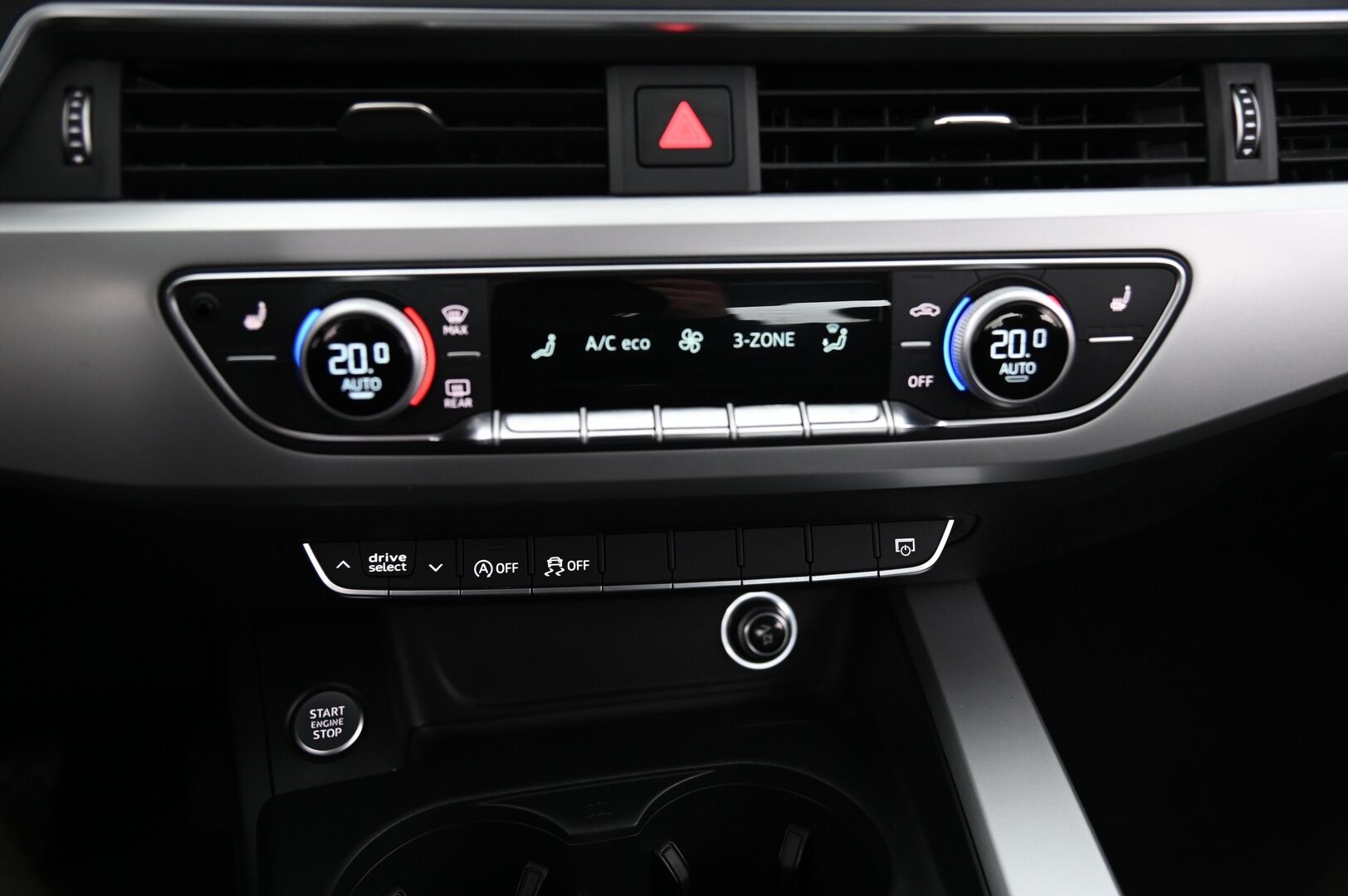 Audi A4 2018 Sedan Business Comfort S line Edition 1,4 TFSI 110 kW S tronic *Webasto / S-Line / Koukku* - *2-OM. / Audi Connect / Suomi-auto / Alle taittuva koukku* Juuri saapunut!