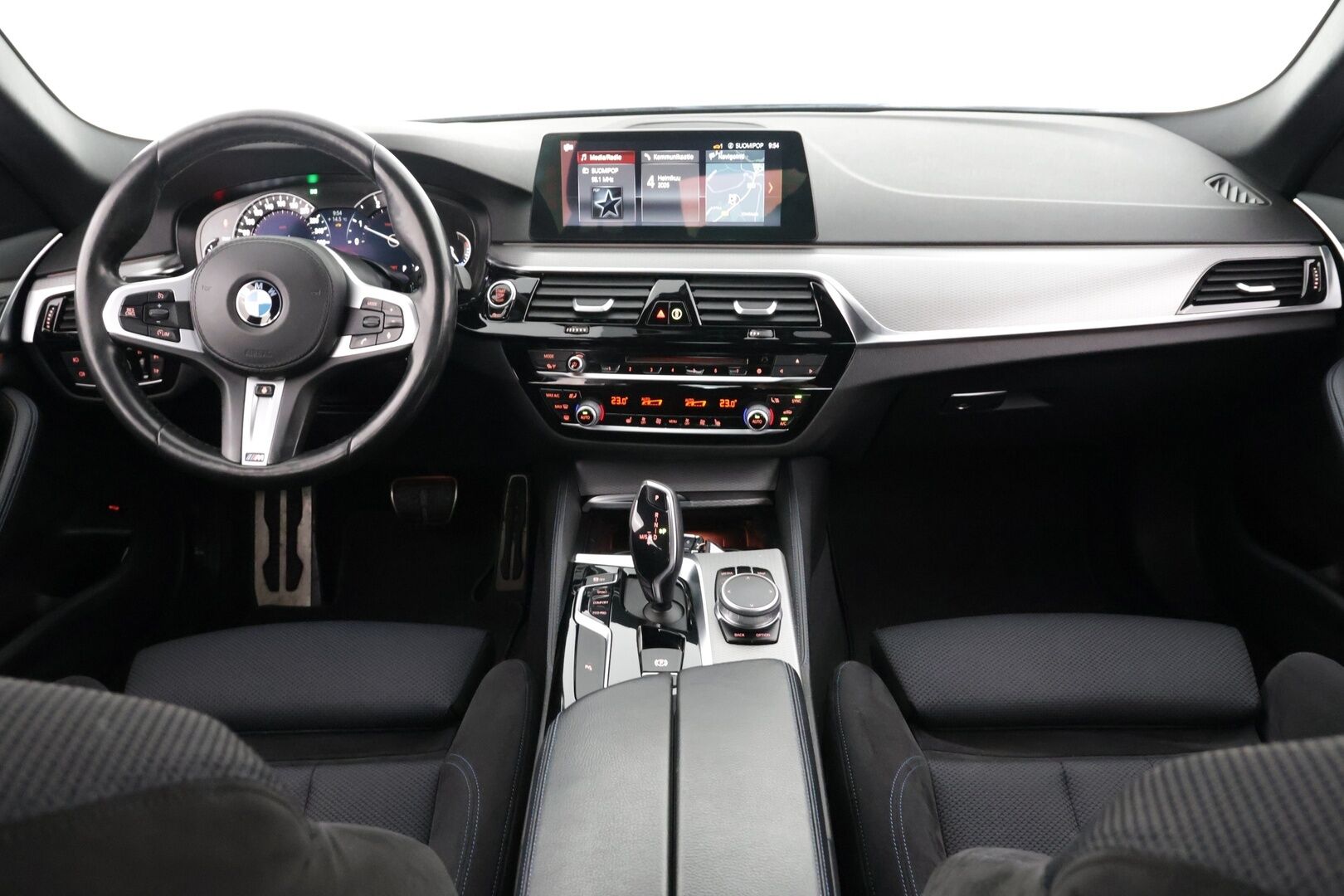 BMW 520 2018 G30 d A xDrive M Sport -  | Prof.Navi | Kessy | P-kamera | Vakkari |