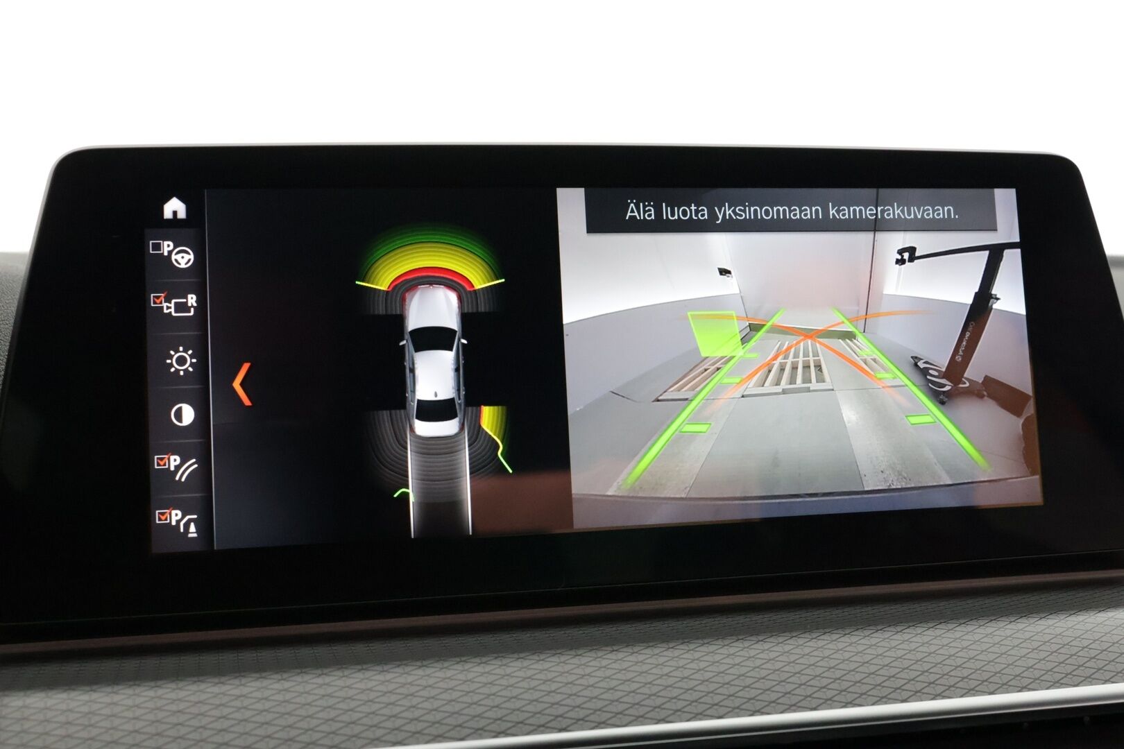 BMW 520 2018 G30 d A xDrive M Sport * Prof.Navi / Kessy / P-kamera / Vakkari * - siistikuntoinen ja taloudellinen Sedan / M-sport / P-kamera