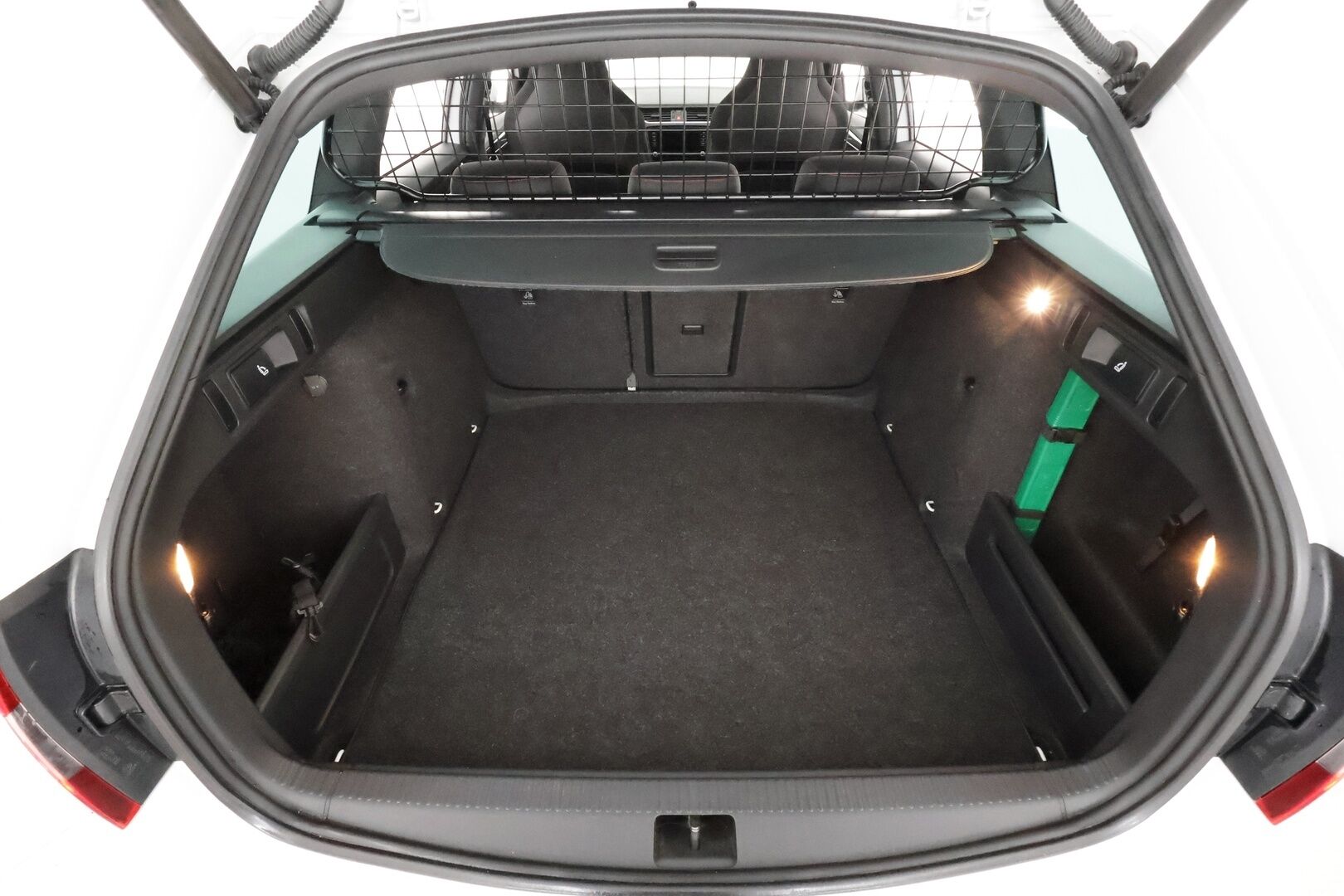 Skoda Octavia 2018 Combi 2,0 TSI RS DSG  * Webasto / ACC / LED / P.kamera / Navi / Keyless * - Facelift / Suomi-auto / Kahdet renkaat - HULLU BLACKWEEK KORKOTARJOUS 2,49%