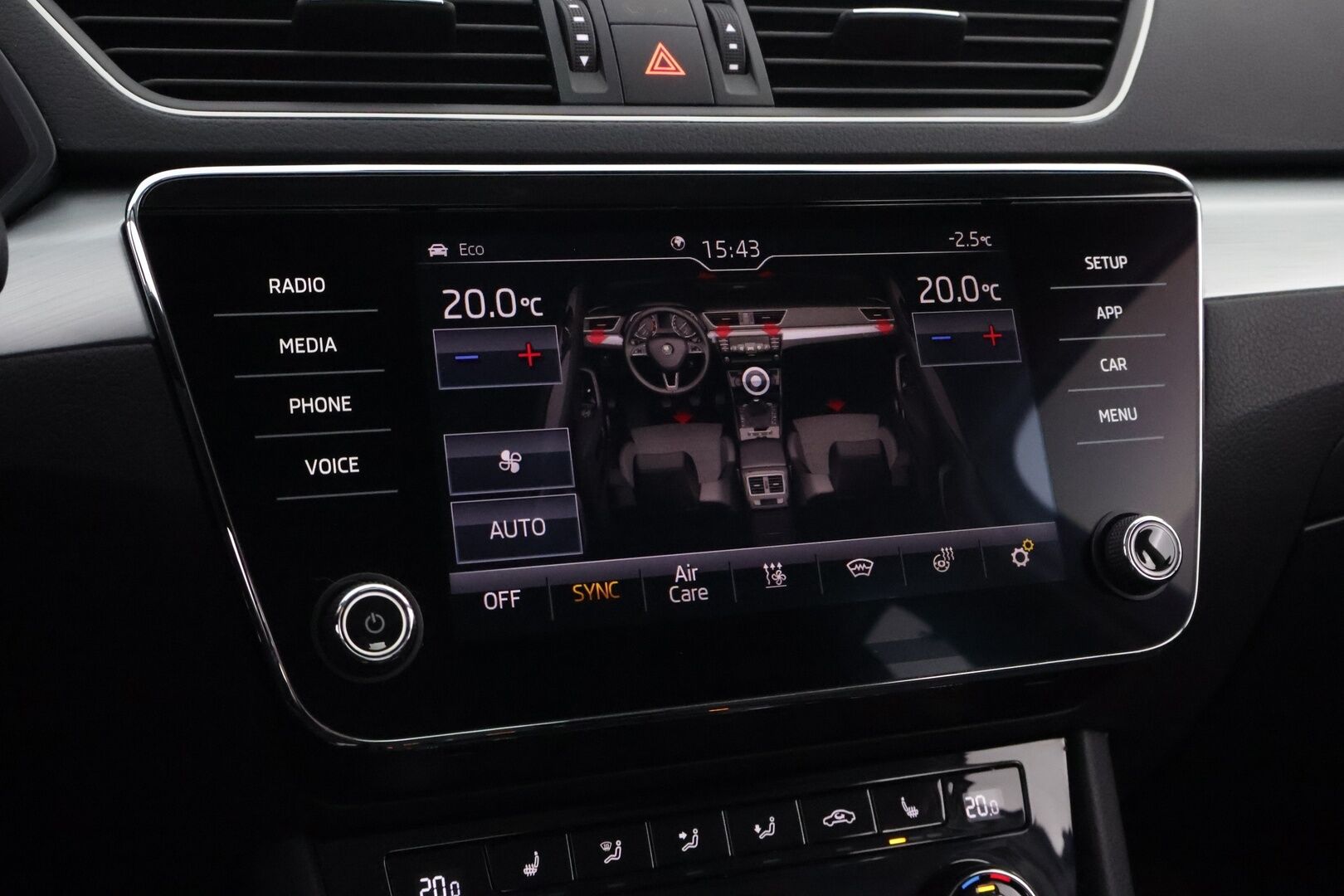 Skoda Superb 2018 1,4 TSI ACT Ambition BusinessLine * Webasto / Lämmitettävä Tuulilasi / Muistipenkki / Peruutustutkat / Vakkari / Suomiauto* - HULLUT VÄLIPÄIVÄT KORKOTARJOUS 2,49%