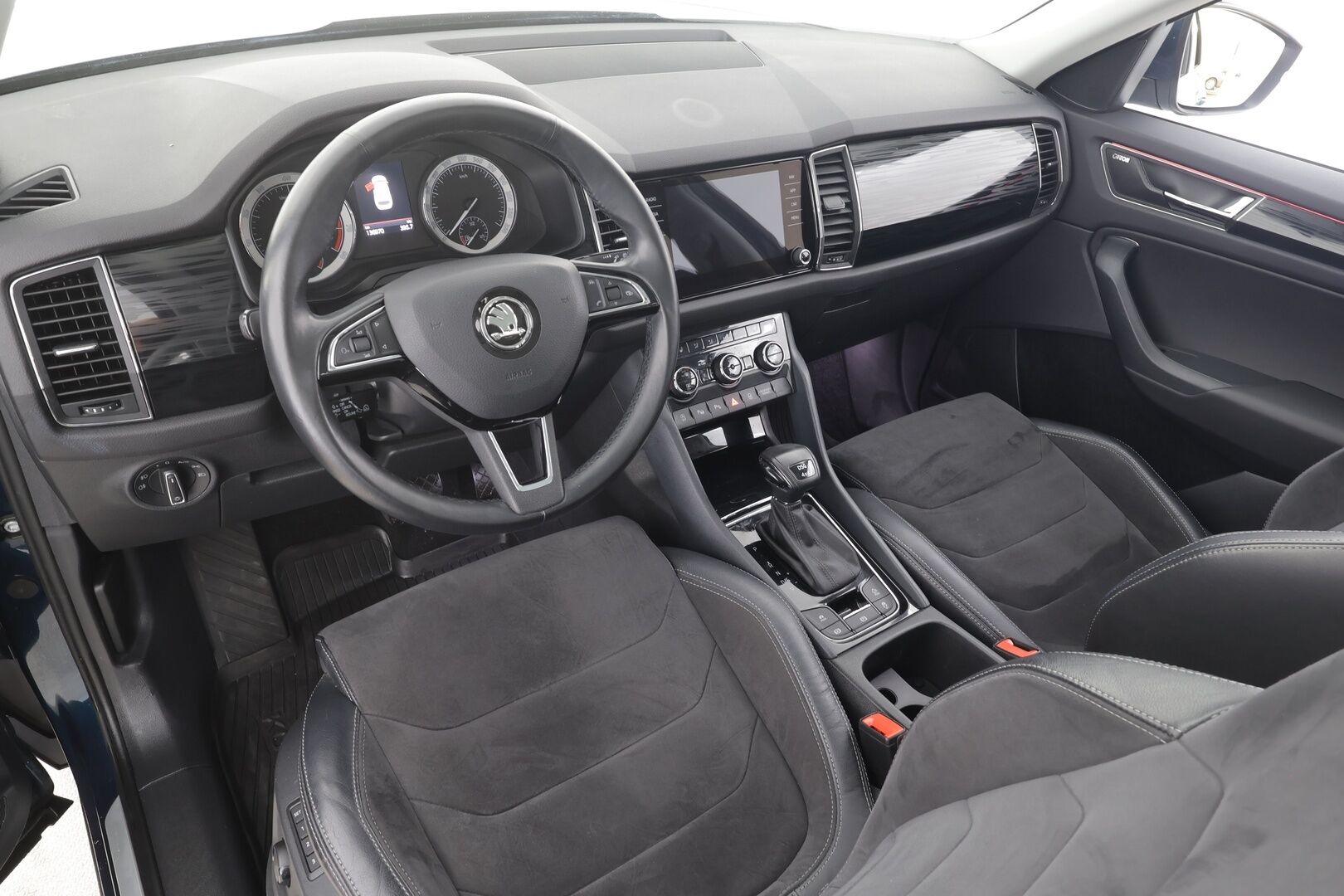 Skoda Kodiaq 2018 1,4 TSI 4x4 Style DSG Autom. - ACC | Webasto | Muisitpenkit | Canton | P.Kamera | Puolinahat | Keyless | LED | Apple&Android | 1.Om Suomi-auto | Kahdet Renkaat