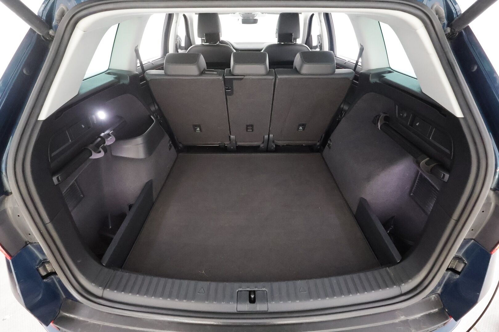 Skoda Kodiaq 2018 1,4 TSI 4x4 Style DSG Autom. - ACC | Webasto | Muisitpenkit | Canton | P.Kamera | Puolinahat | Keyless | LED | Apple&Android | 1.Om Suomi-auto | Kahdet Renkaat
