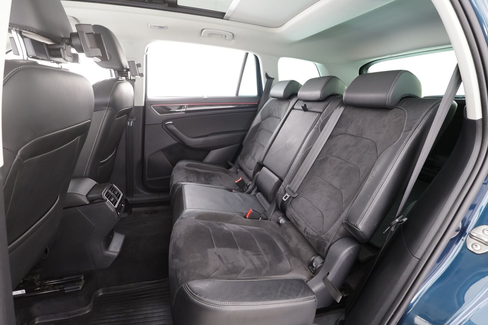 Skoda Kodiaq 2018 1,4 TSI 4x4 Style DSG Autom. - ACC | Webasto | Muisitpenkit | Canton | P.Kamera | Puolinahat | Keyless | LED | Apple&Android | 1.Om Suomi-auto | Kahdet Renkaat