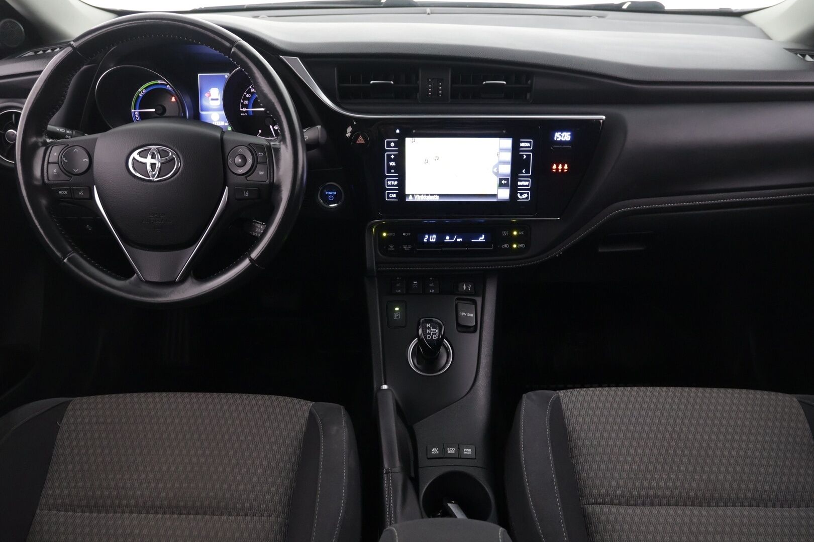 Toyota Auris 2018 Touring Sports 1,8 Hybrid Active Edition - Suomi-Auto / Navigaattori / Bluetooth / Peruutuskamera