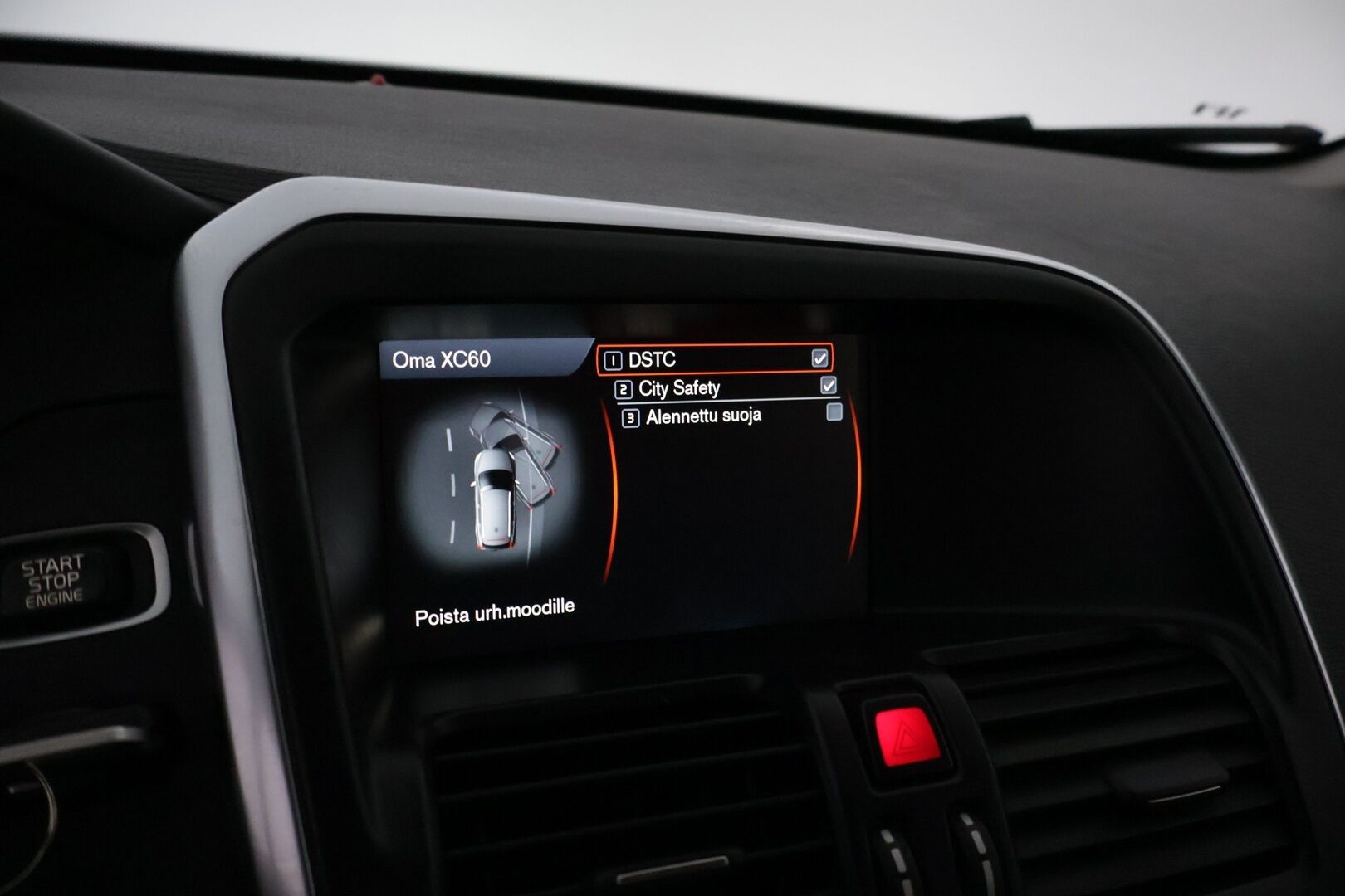 Volvo XC60 2014 D3 Momentum - Myydään Huutokaupat.com - | Webasto | Digimittaristo | Vakkari | Koukku | Audio high performance Jakopää tehty 274tkm | 2x Volvon aluvanteet 