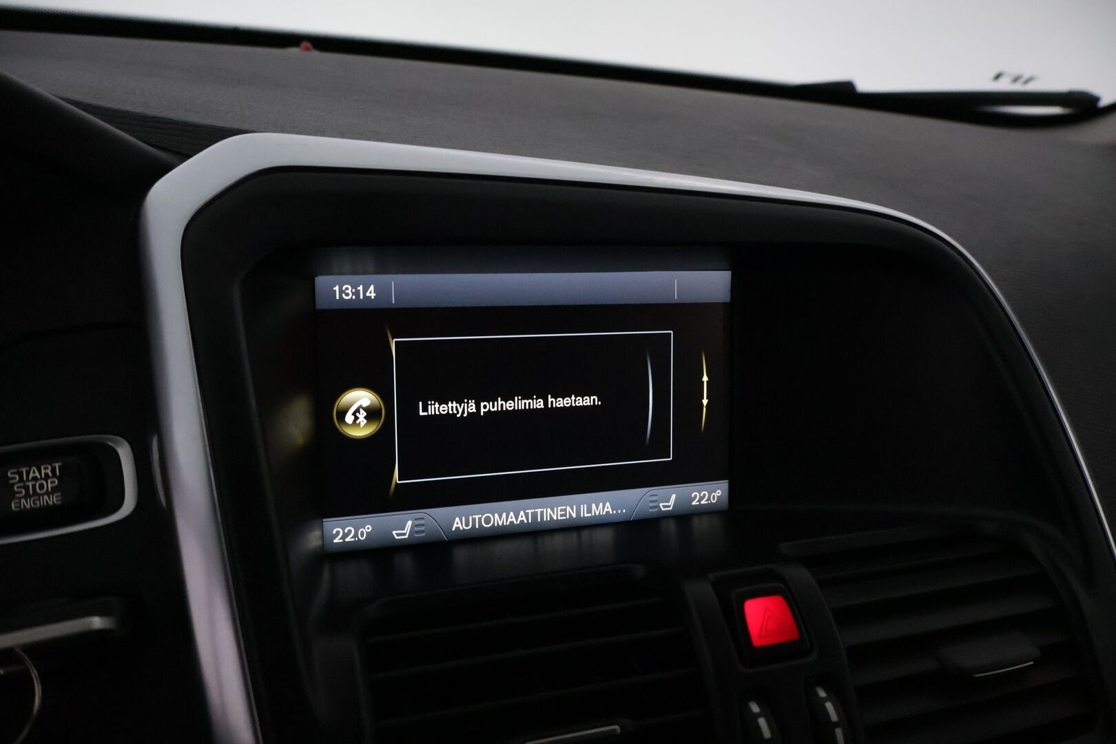 Volvo XC60 2014 D3 Momentum - Myydään Huutokaupat.com - | Webasto | Digimittaristo | Vakkari | Koukku | Audio high performance Jakopää tehty 274tkm | 2x Volvon aluvanteet 
