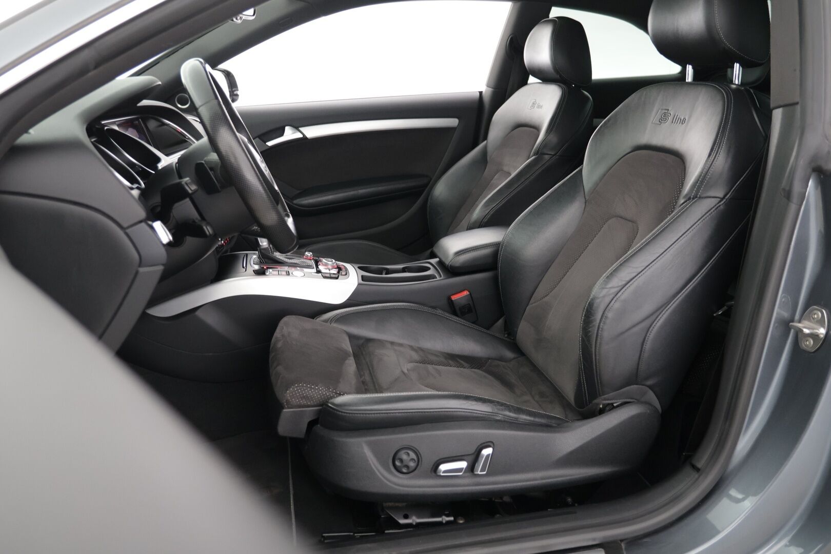 Audi A5 2012 Coupé 3,0 V6 TDI DPF 180 kW quattro S tronic-autom. ** Bang&Olufsen Premium / Webasto / Kattoluukku / S-Line / Nahka-Alcantara sisusta / ACC ** - HULLUT AVAJAISHULINAT KORKOTARJOUS 3,29 %