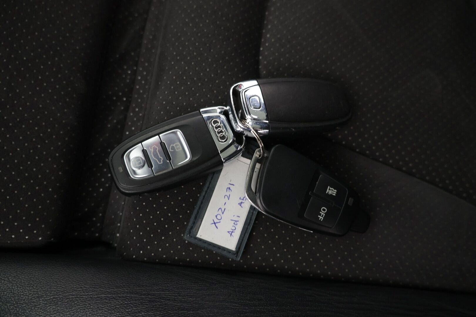 Audi A5 2012 Coupé 3,0 V6 TDI DPF 180 kW quattro S tronic-autom. ** Bang&Olufsen Premium / Webasto / Kattoluukku / S-Line / Nahka-Alcantara sisusta / ACC ** - HULLUT AVAJAISHULINAT KORKOTARJOUS 3,29 %