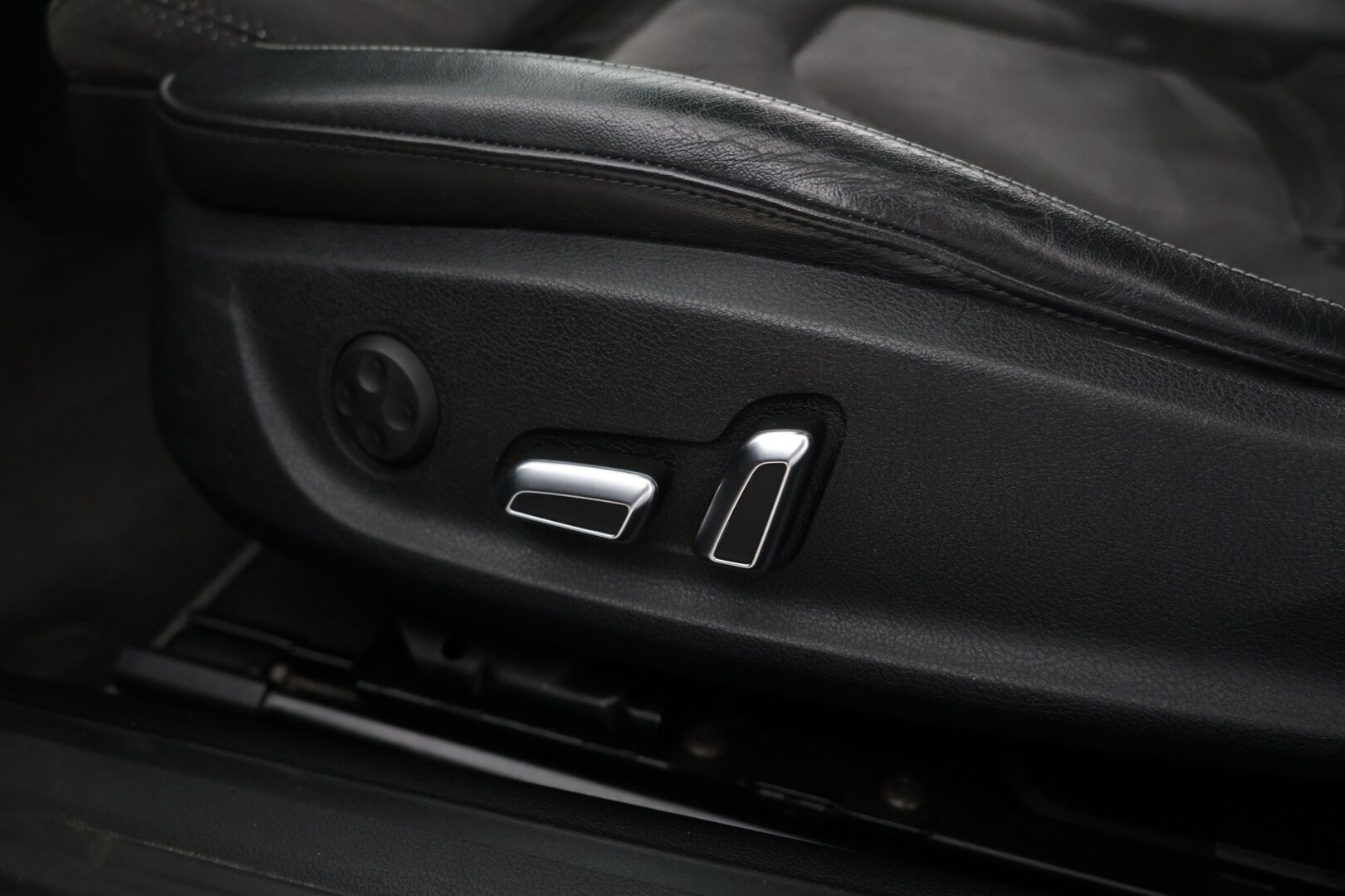 Audi A5 2012 Coupé 3,0 V6 TDI DPF 180 kW quattro S tronic-autom. ** Bang&Olufsen Premium / Webasto / Kattoluukku / S-Line / Nahka-Alcantara sisusta / ACC ** - HULLUT AVAJAISHULINAT KORKOTARJOUS 3,29 %