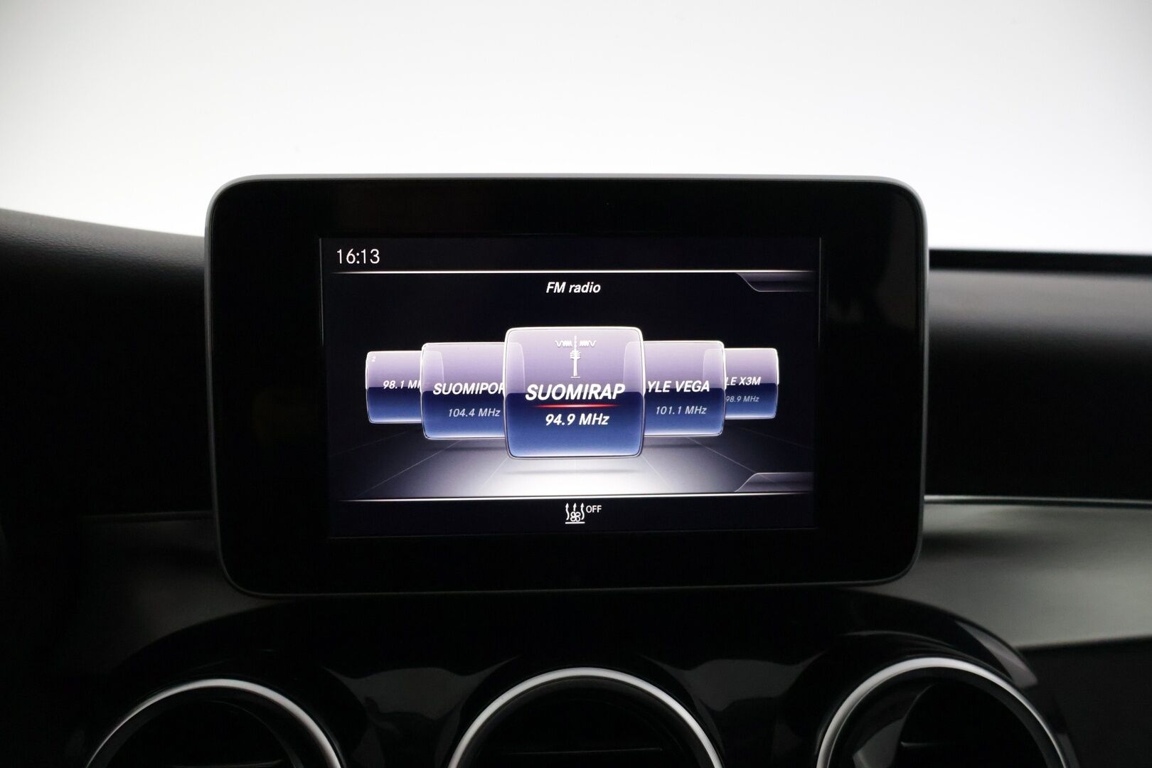Mercedes-Benz C 2015 C 220 BlueTec T A Premium Business * Webasto / Koukku / Sähkökontti / LED High.Perf * - * Hyvin huollettu! / 2x Renkaat & Vanteet *
