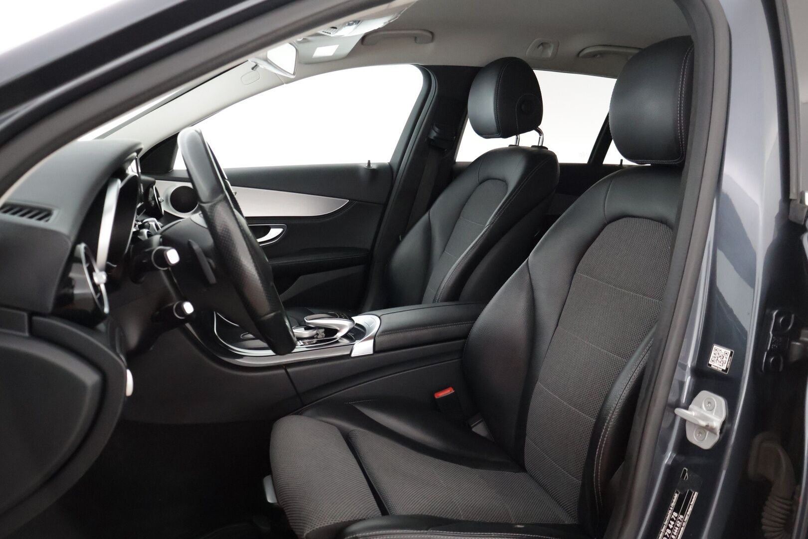 Mercedes-Benz C 2015 C 220 BlueTec T A Premium Business * Webasto / Koukku / Sähkökontti / LED High.Perf * - * Hyvin huollettu! / 2x Renkaat & Vanteet *