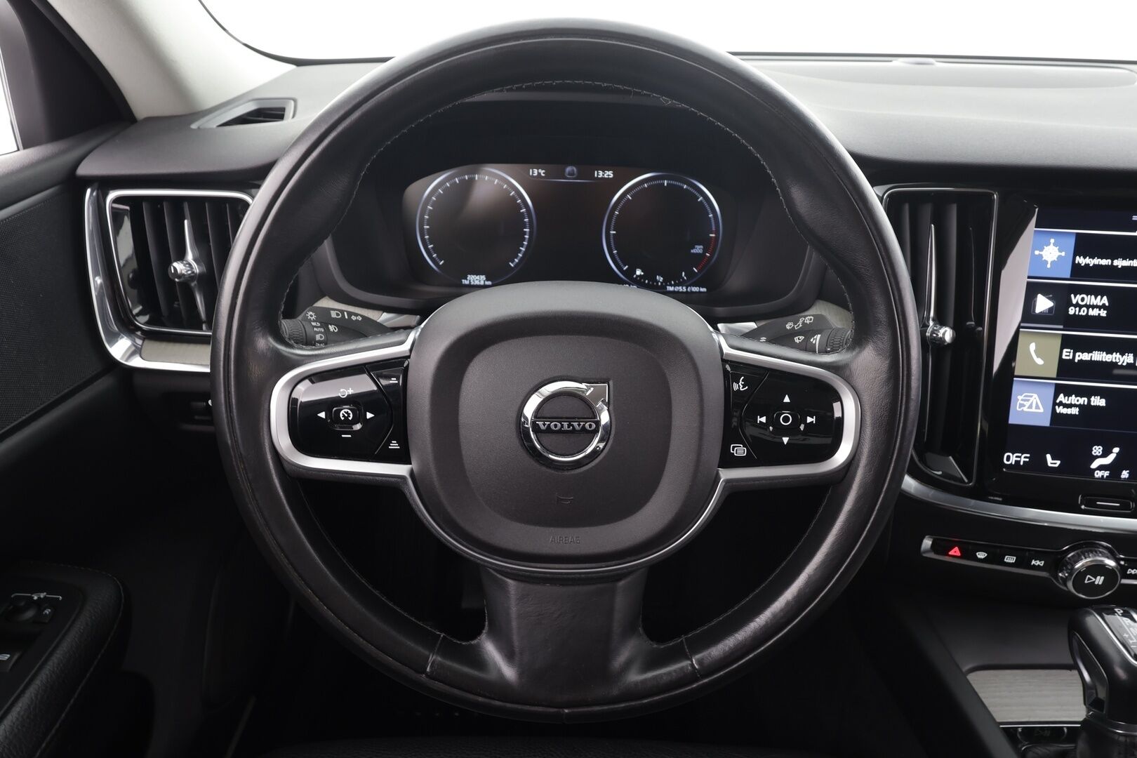 Volvo V60 2019 D4 Business Inscription aut * ACC / Muistipenkki / Koukku / Webasto / Sporttinahat / P.Kamera / Keyless * - HUD / Suomi-auto / Kahdet renkaat aluvanteilla