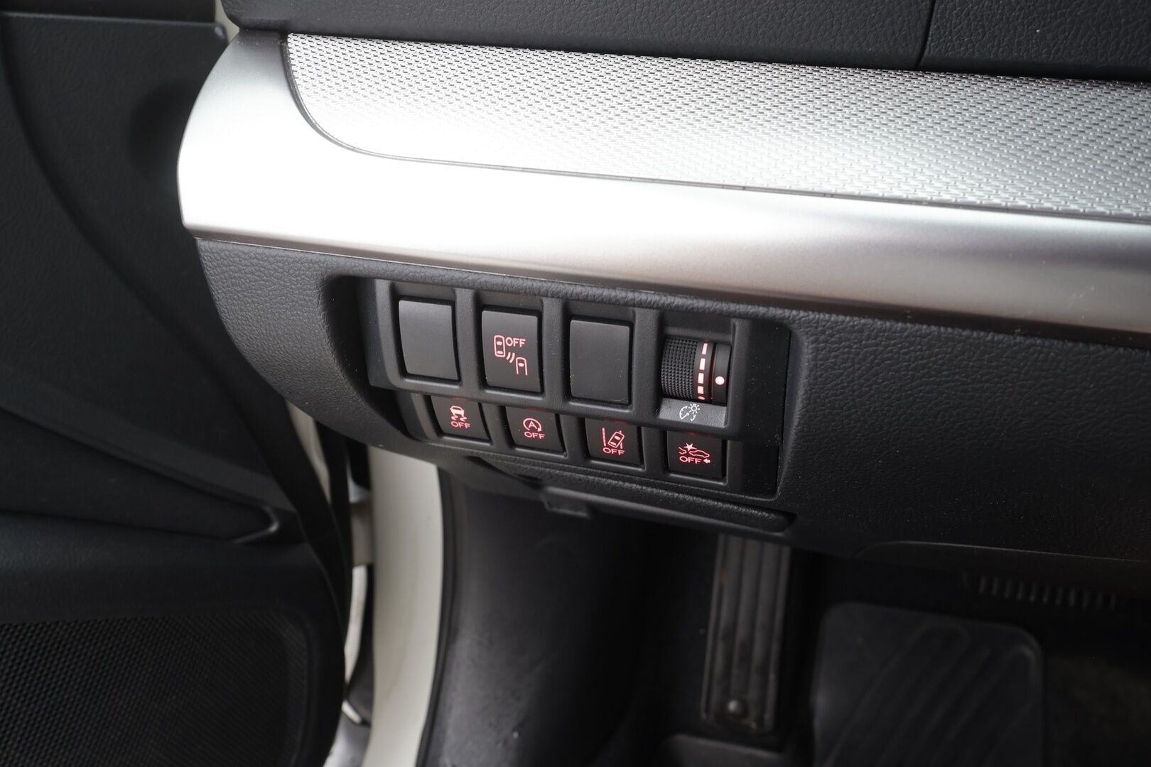 Subaru Outback 2018 2,5i Active CVT - | ACC | Koukku | Sähköpenkki | P.kamera | LED | Keyless | Apple & Android | BSM | Kaistavahti | Merkkihuollot | 1-om suomiauto | Lohko+sisälämmitin |