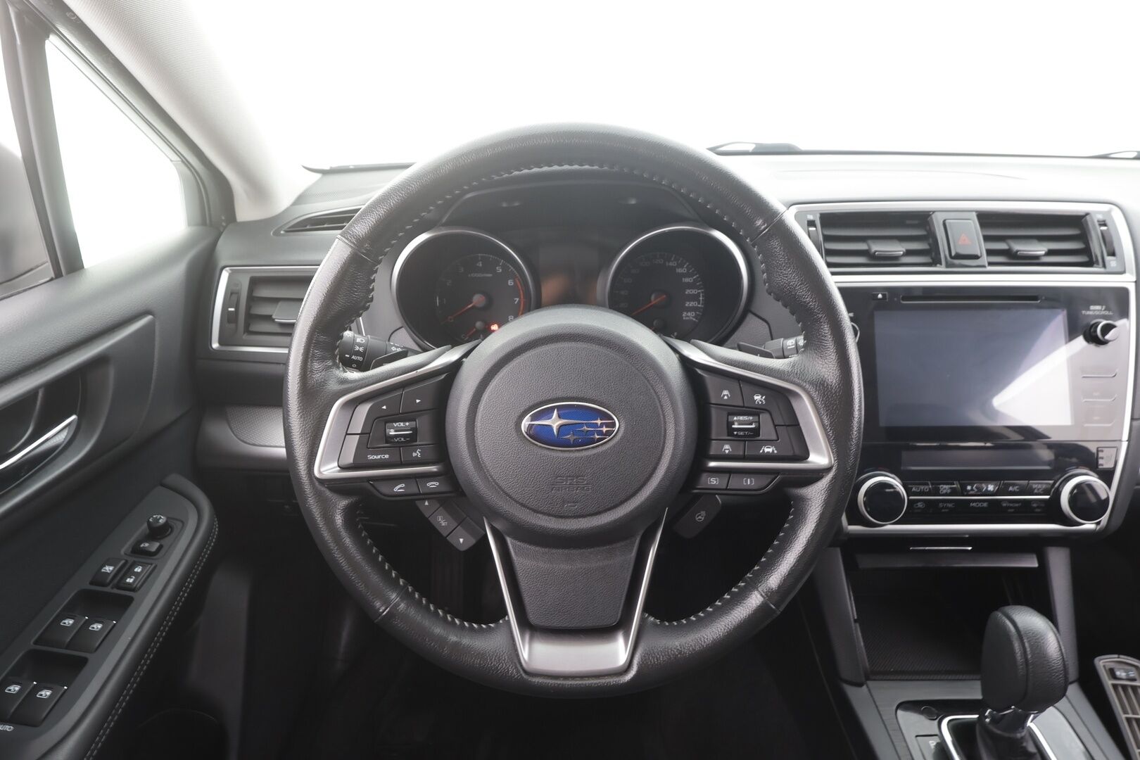 Subaru Outback 2018 2,5i Active CVT - | ACC | Koukku | Sähköpenkki | P.kamera | LED | Keyless | Apple & Android | BSM | Kaistavahti | Merkkihuollot | 1-om suomiauto | Lohko+sisälämmitin |