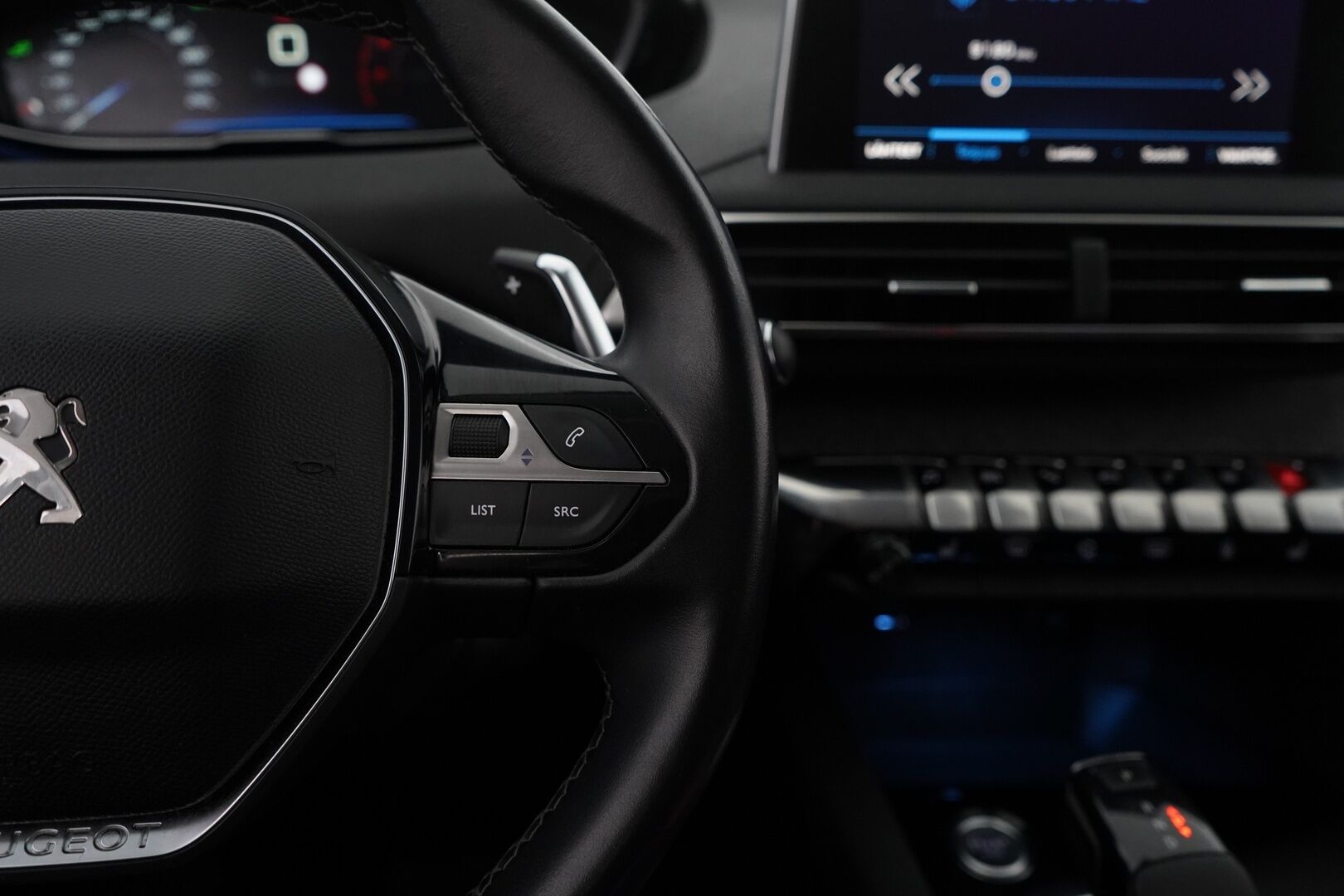 Peugeot 5008 2018 Allure PureTech 130 Automaatti *BLIS / Keyless / Vakkari / Tutkat / Lohko* - 7-paikkainen / Suomi-auto / Kahdet renkaat alumiinivantein / Viimeisin huolto 2/25 / Jakohihna 100tkm kohdalla