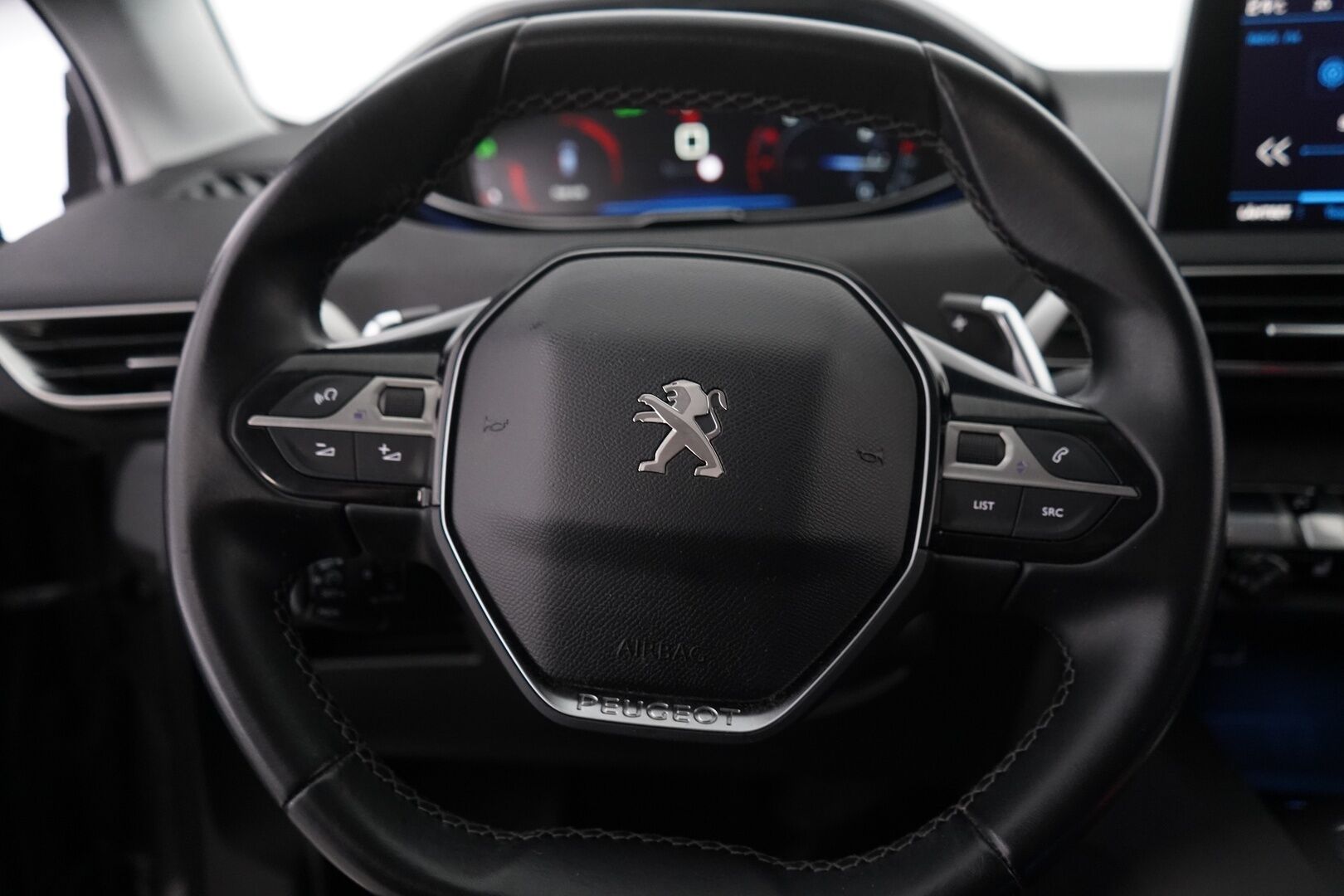 Peugeot 5008 2018 Allure PureTech 130 Automaatti *BLIS / Keyless / Vakkari / Tutkat / Lohko* - 7-paikkainen / Suomi-auto / Kahdet renkaat alumiinivantein / Viimeisin huolto 2/25 / Jakohihna 100tkm kohdalla